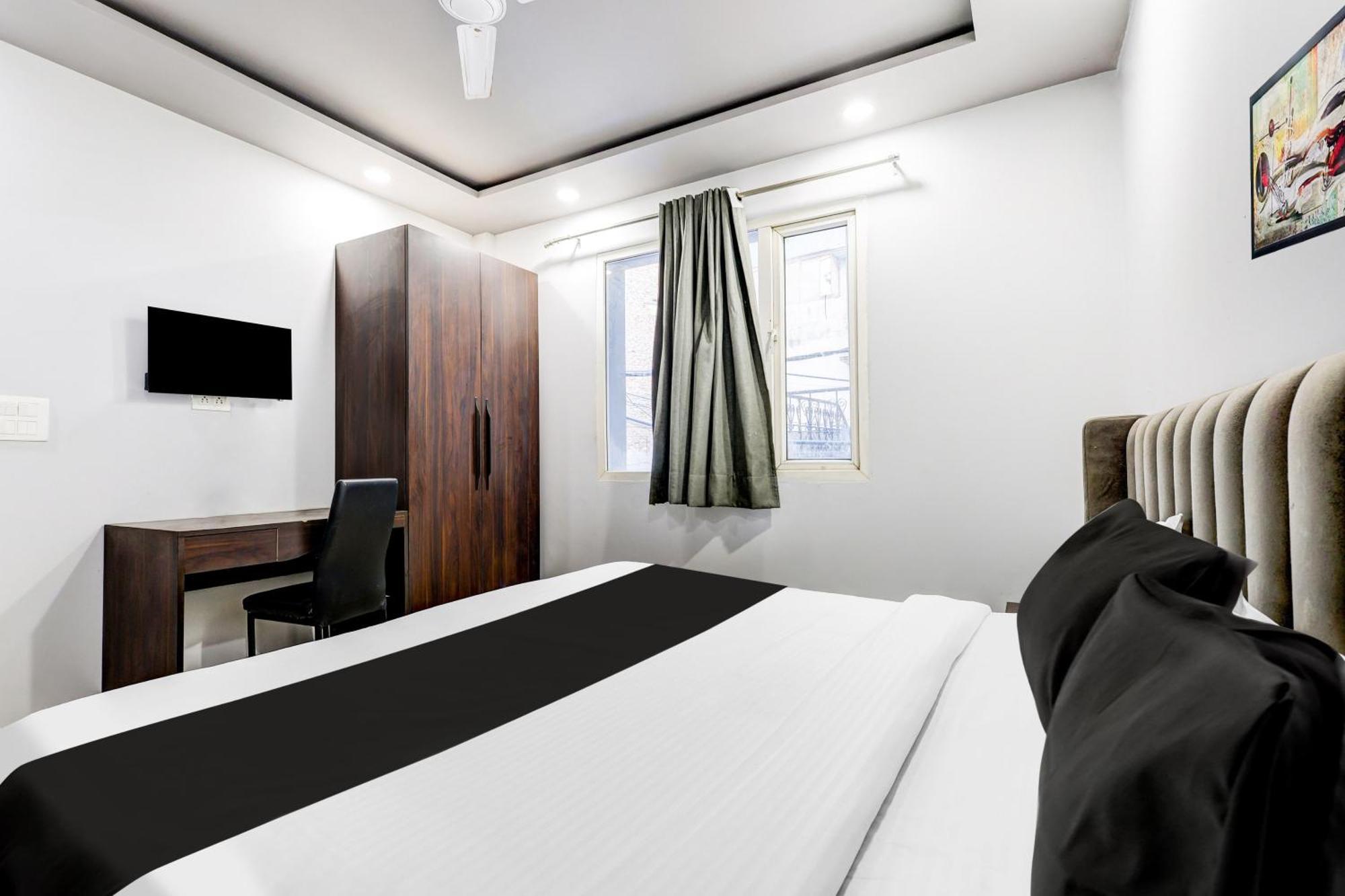 Super Collection O Shalimar Bagh Hotel 4*