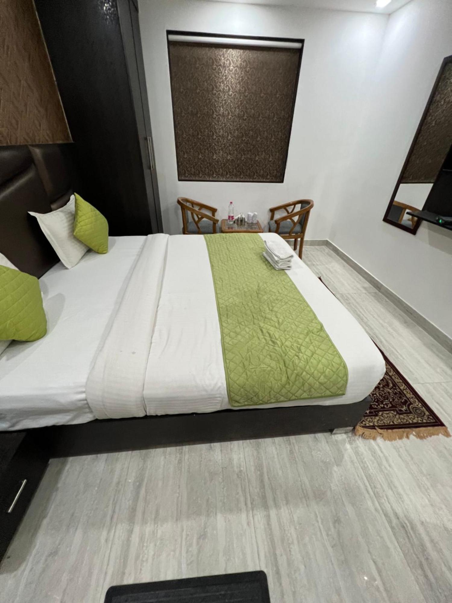 Hotel Royal Igi New Delhi