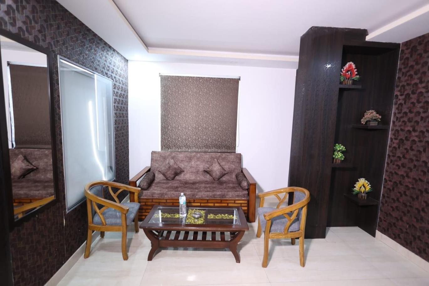 Hotel Royal Igi New Delhi