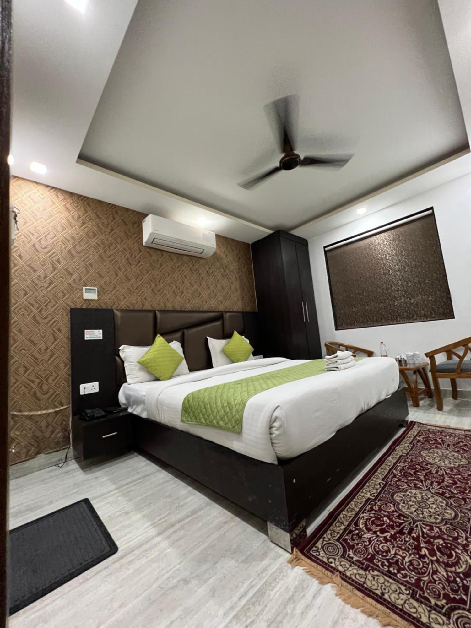 Hotel Royal Igi