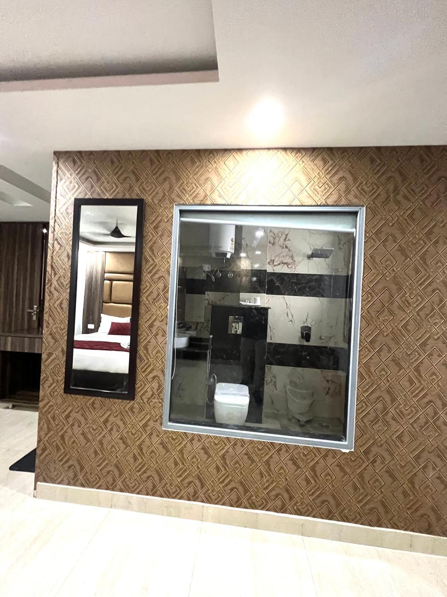 Hotel Royal Igi New Delhi