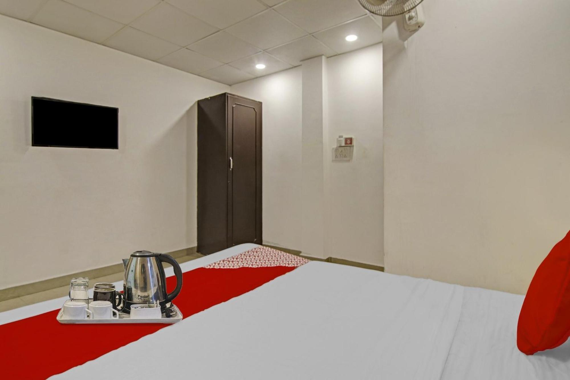 O The Premium Hotel