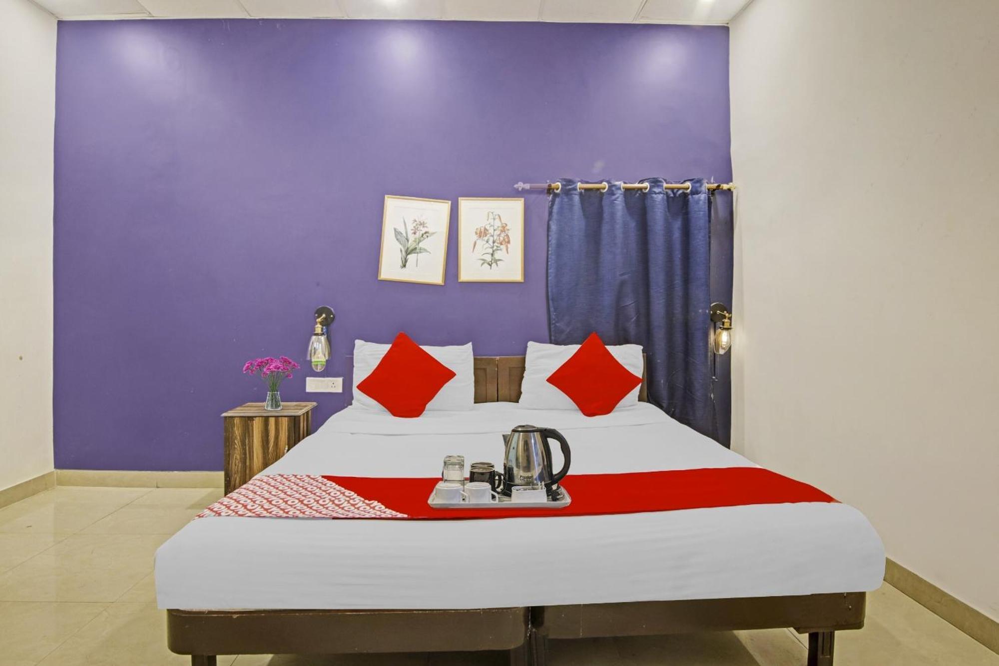 Hotel O The Premium 3*