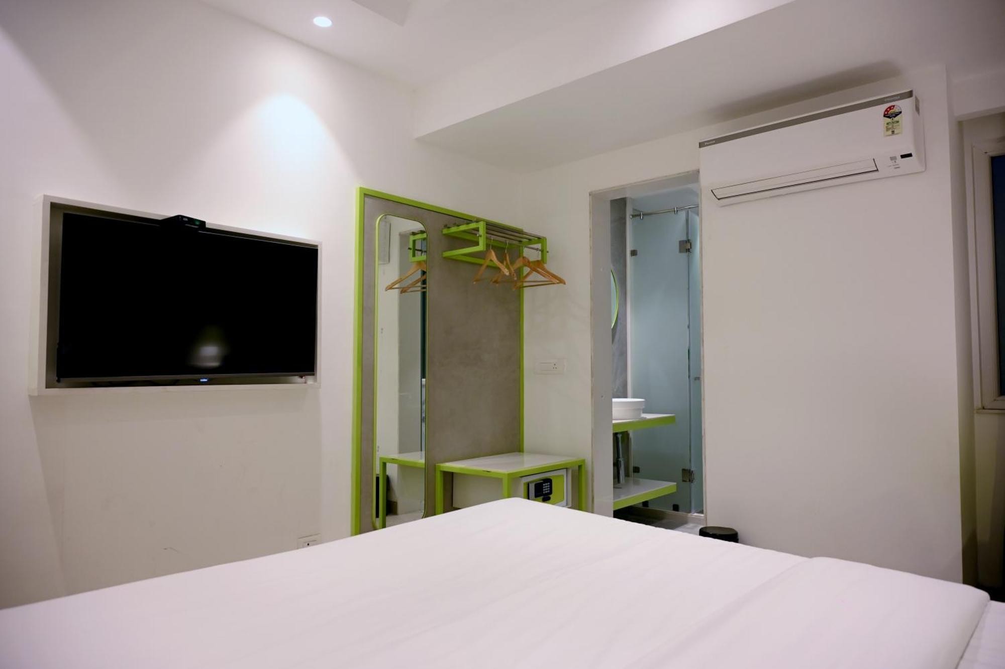 Le Roi Express Karol Bagh Hotel 3*