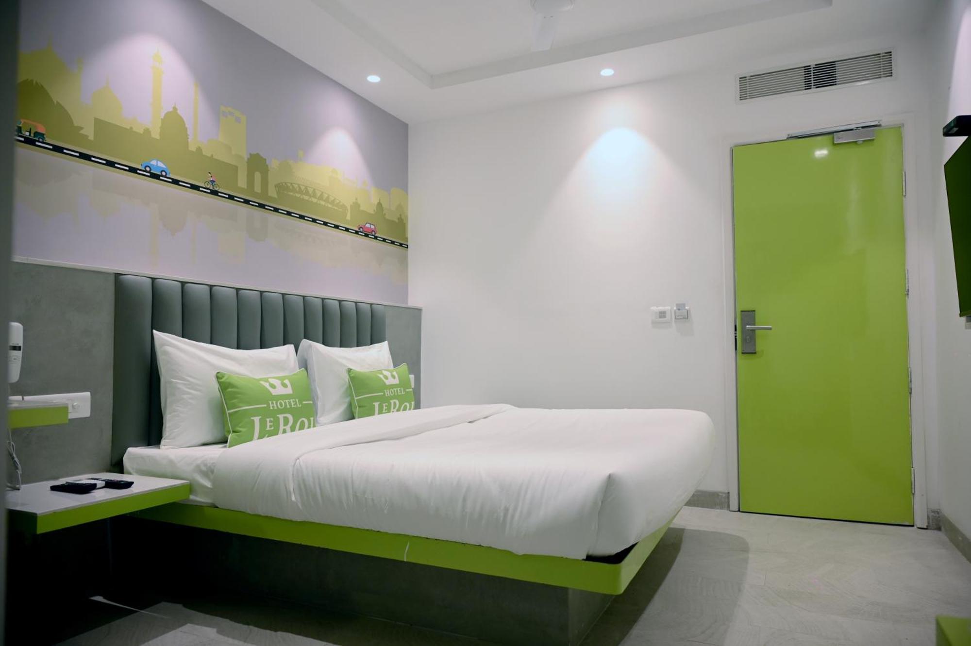 Le Roi Express Karol Bagh