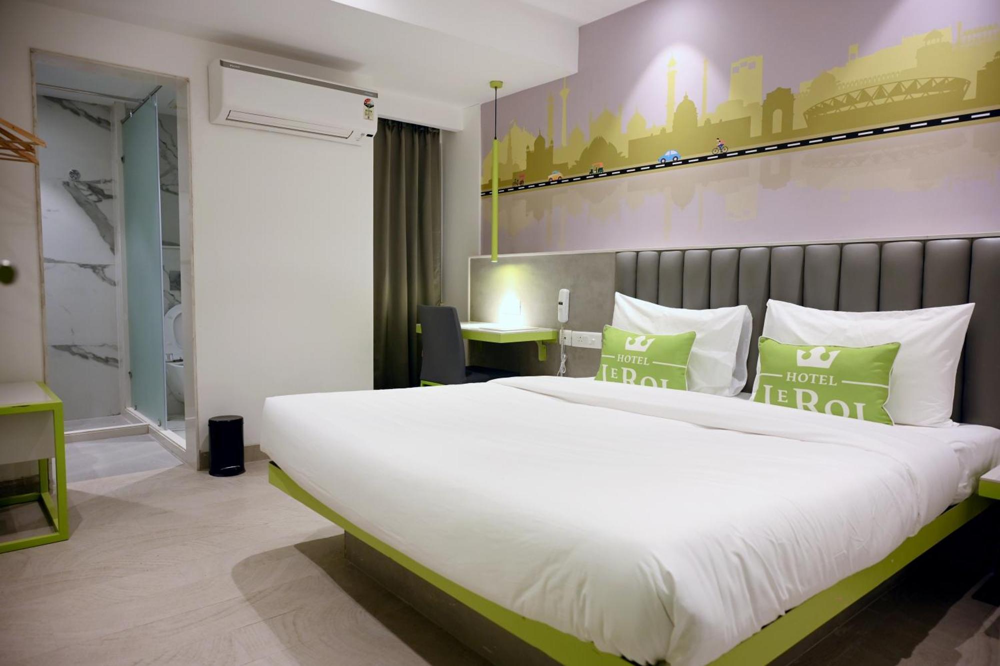 Le Roi Express Karol Bagh Hotel