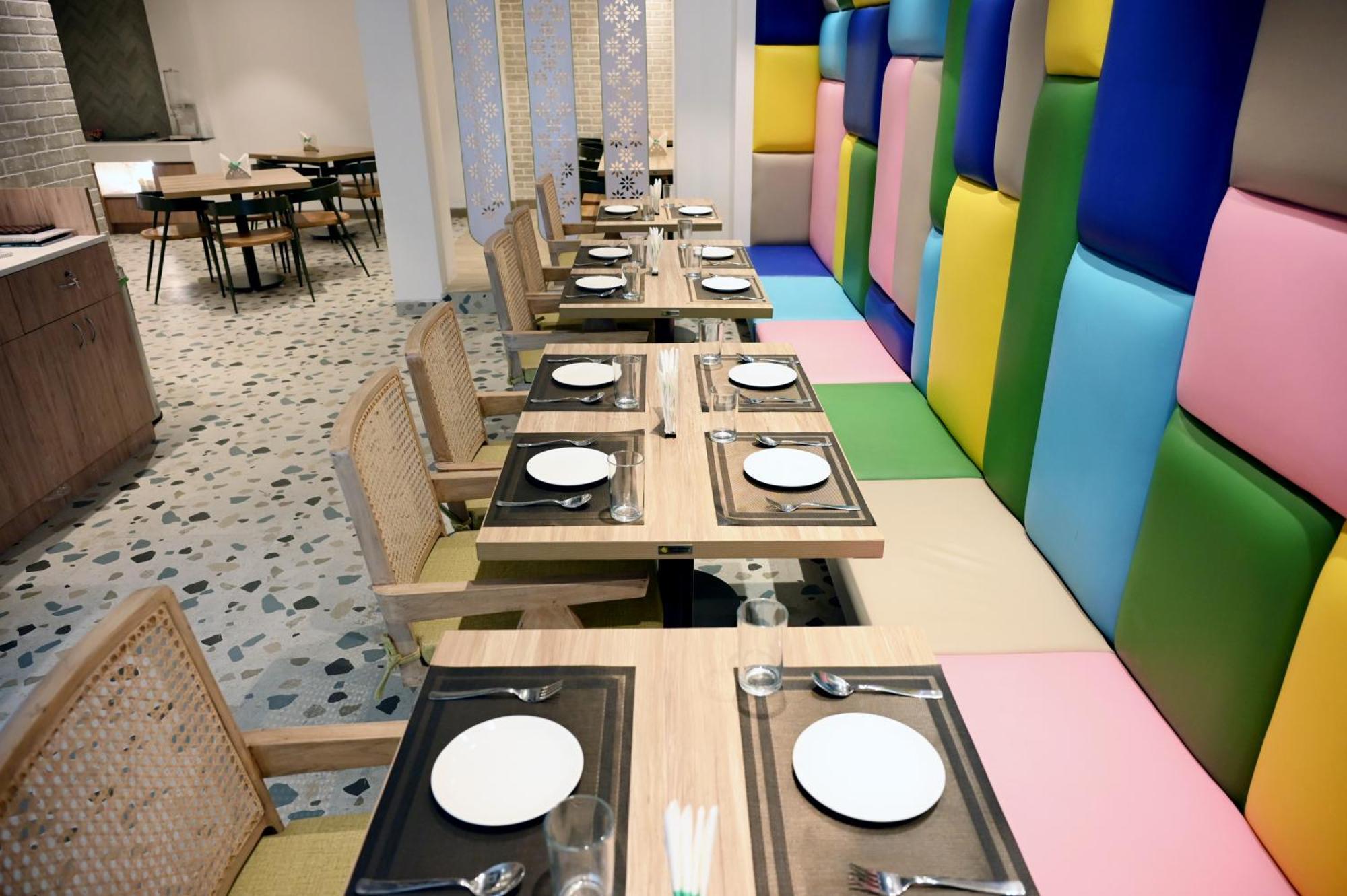 Le Roi Express Karol Bagh