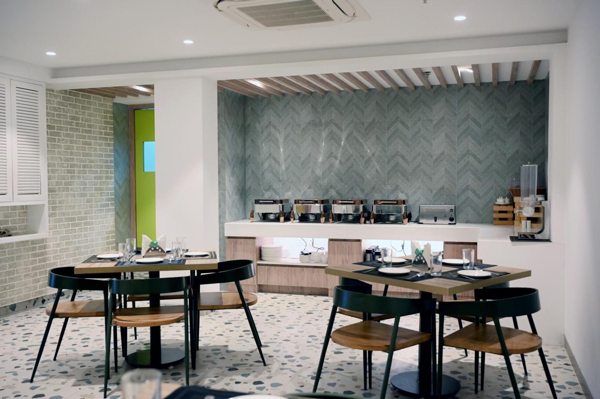 Le Roi Express Karol Bagh Delhi (National Capital Territory of India)