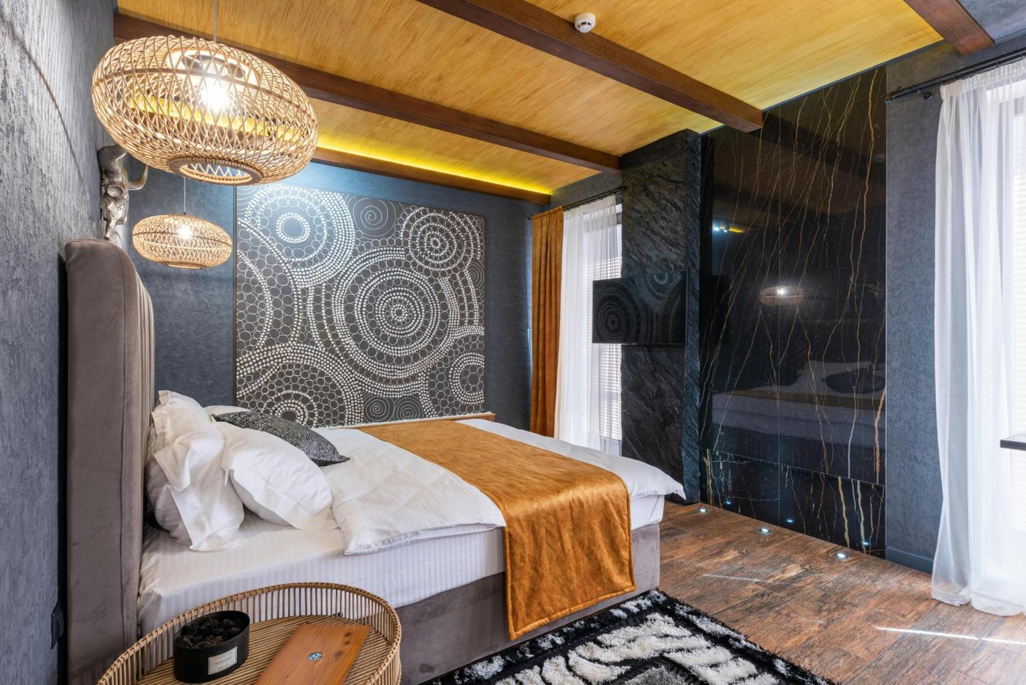 Tela International Near Delhi Igi Airport 4* New Delhi