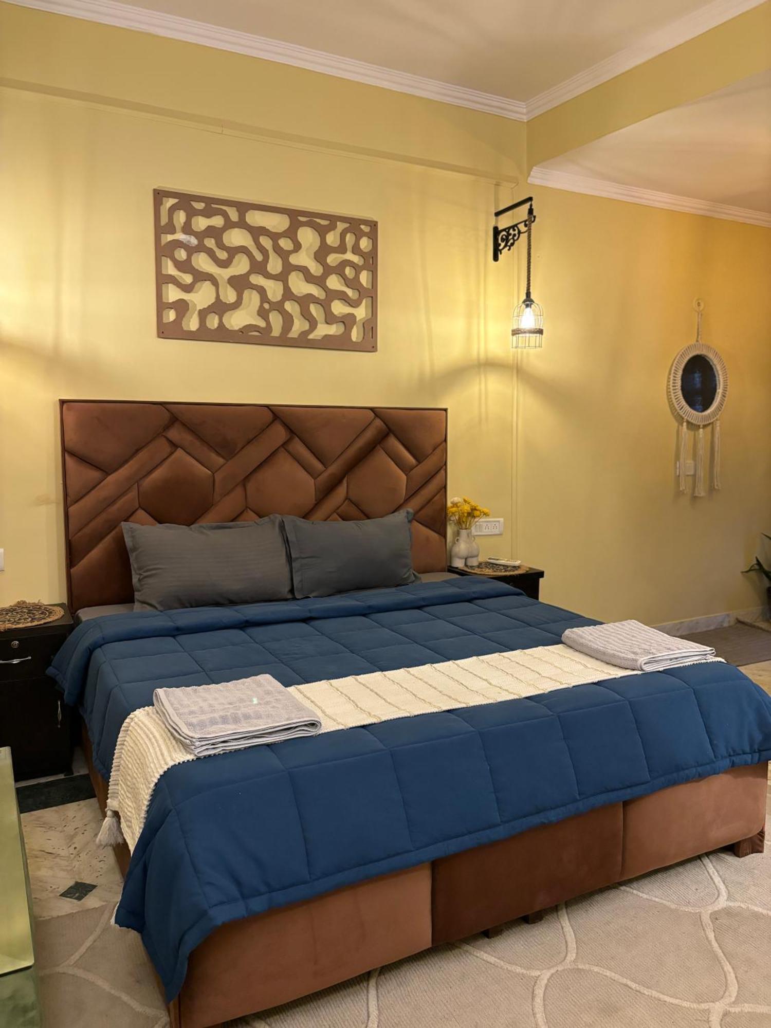 Atharva's Homestay Nehru Enclave * New Delhi