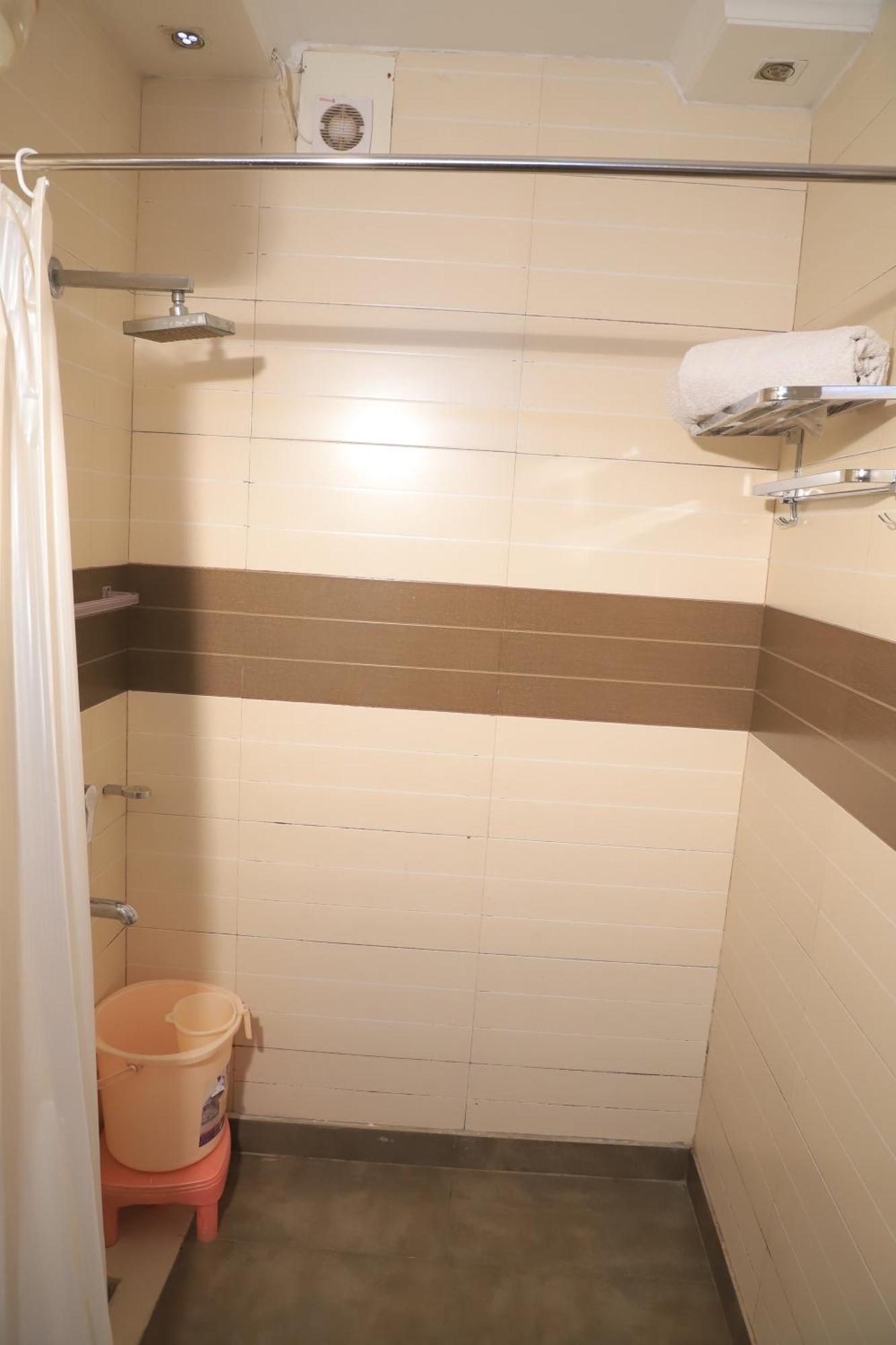 Fortune Service 3bhk , D-198 Saket Apartamento Nova Deli