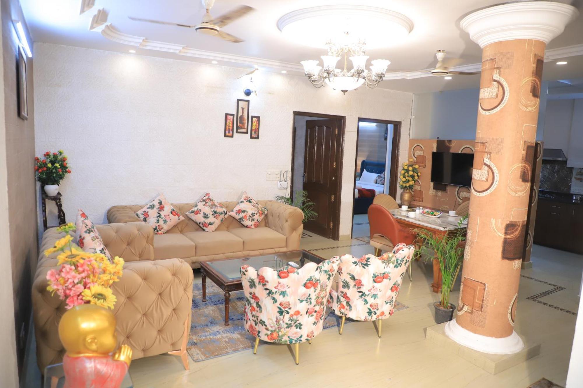 Fortune Service 3bhk , D-198 Saket Apartamento