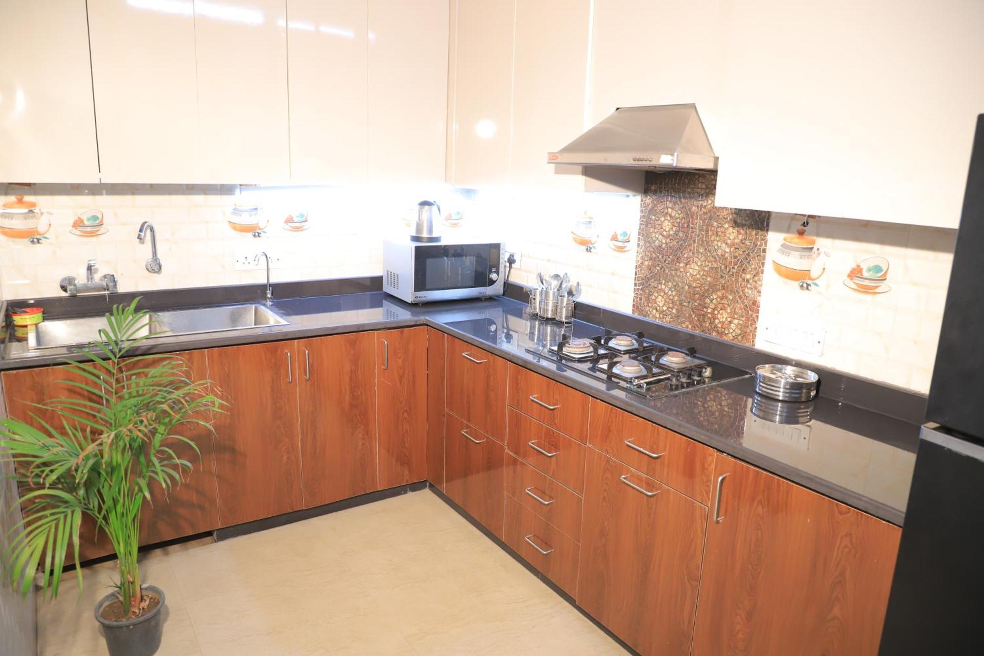 Apartamento Fortune Service 3bhk , D-198 Saket *