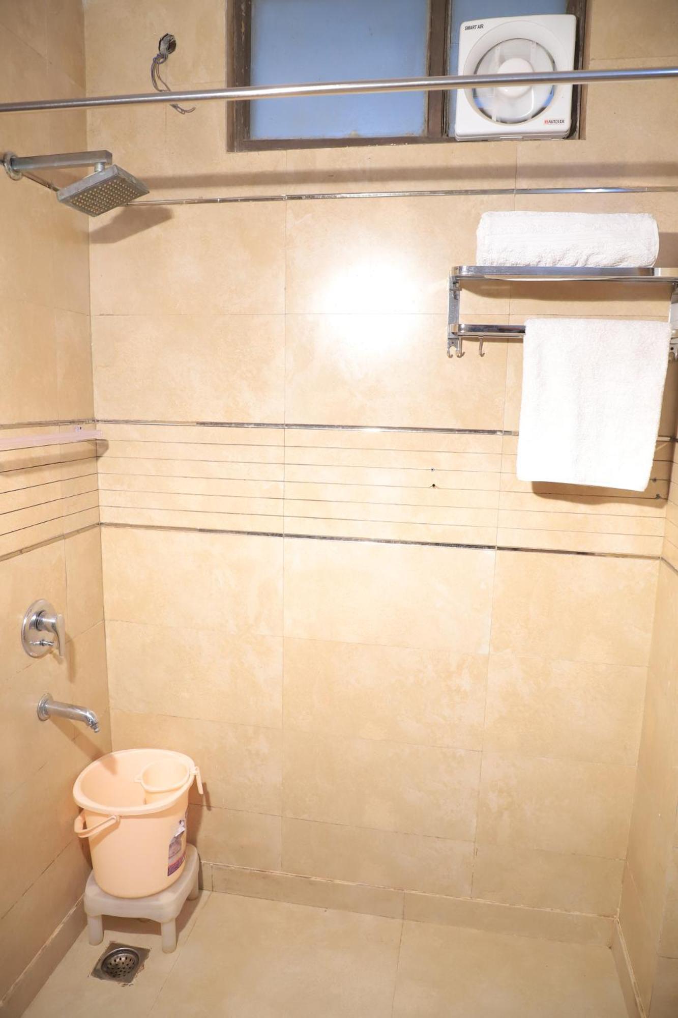 Apartamento Fortune Service 3bhk , D-198 Saket Nova Deli