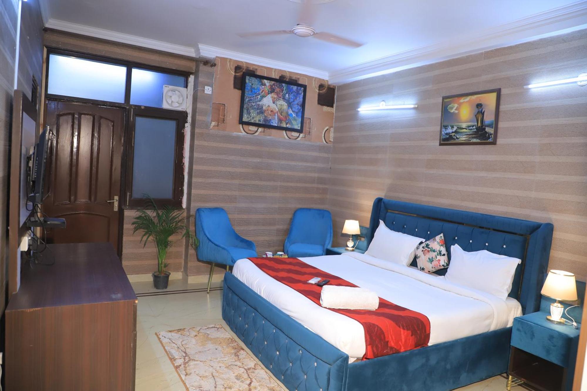 Apartamento Fortune Service 3bhk , D-198 Saket *