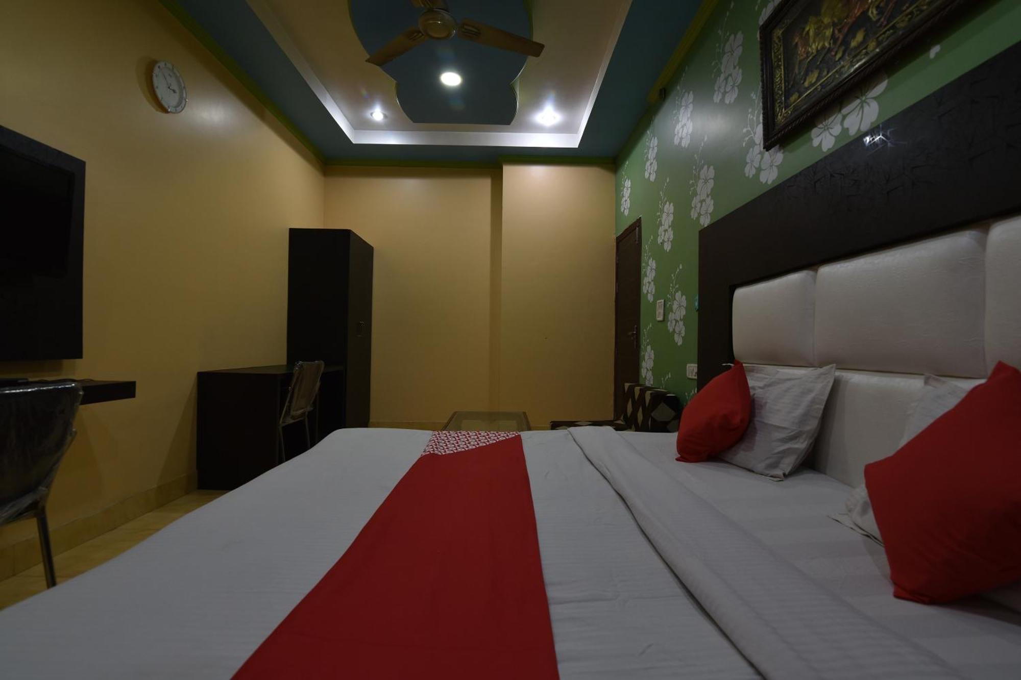 Hotel O Amar Residency
