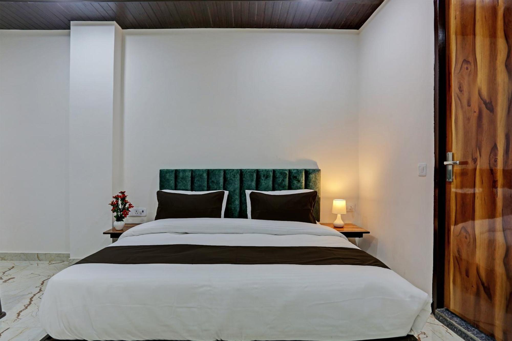 O Town House Gold 3* Delhi (National Capital Territory of India)