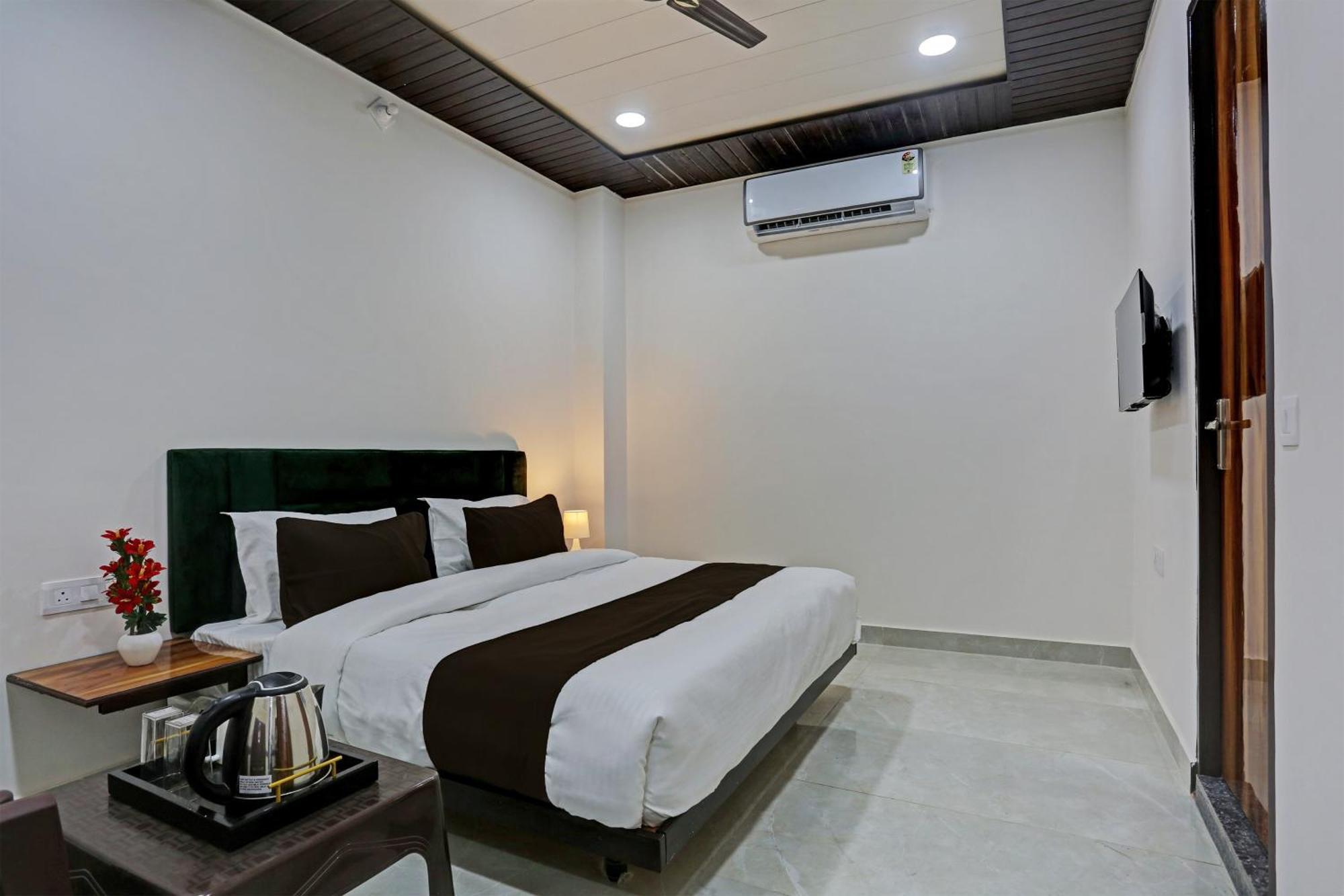 Hotel O Town House Gold 3*