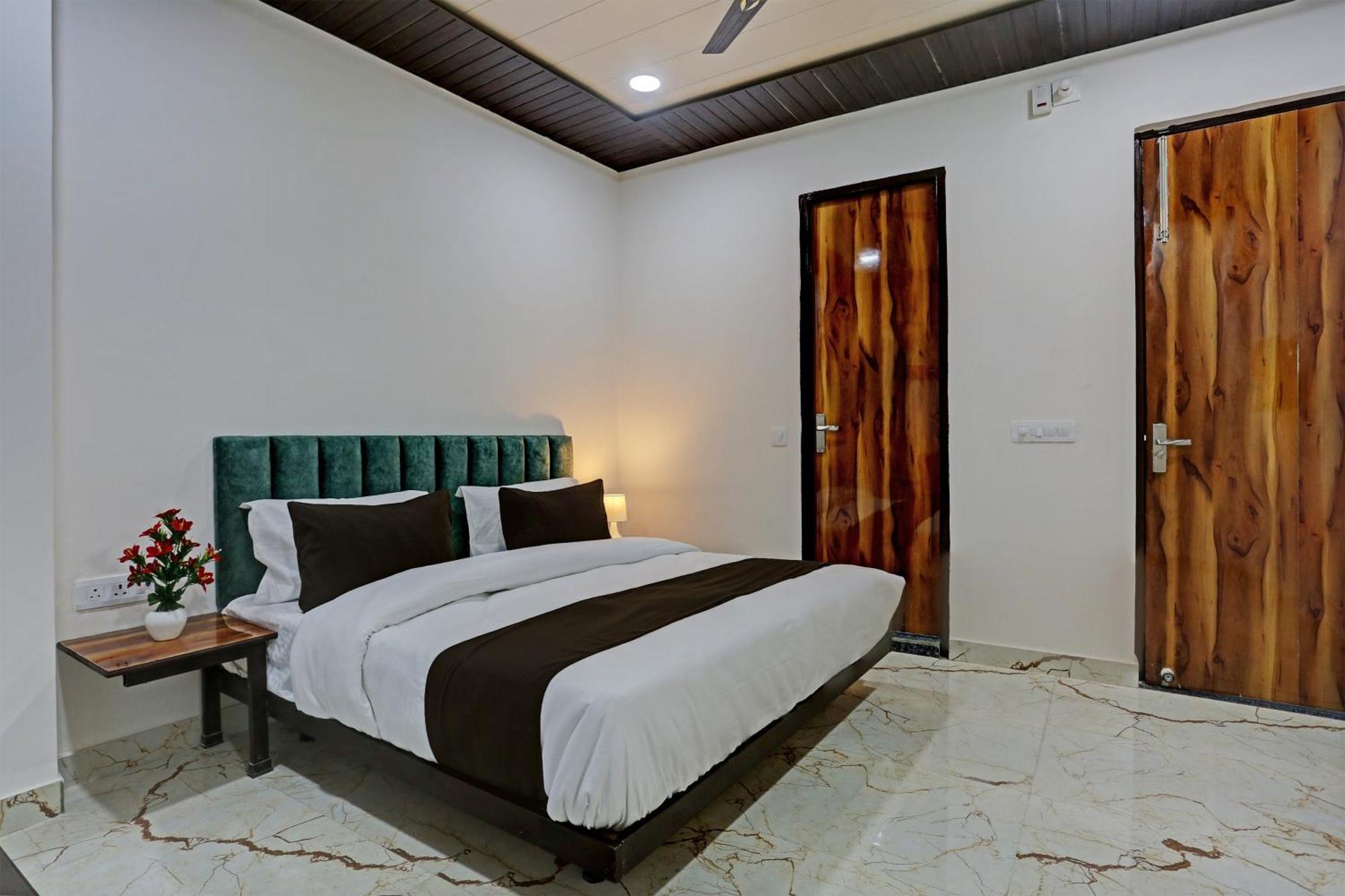O Town House Gold 3* Delhi (National Capital Territory of India)