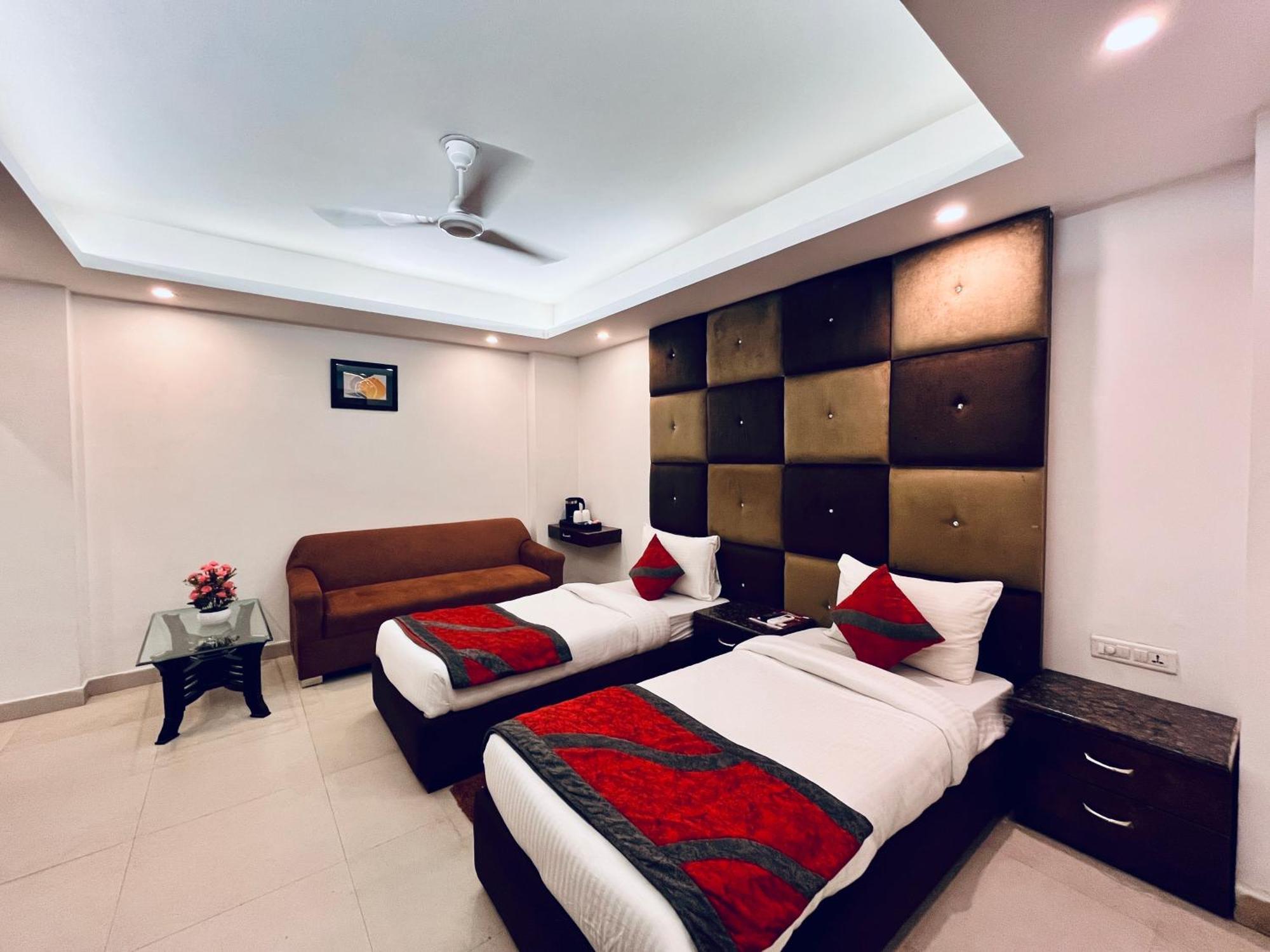 The Gold - Karol Bagh Hotel