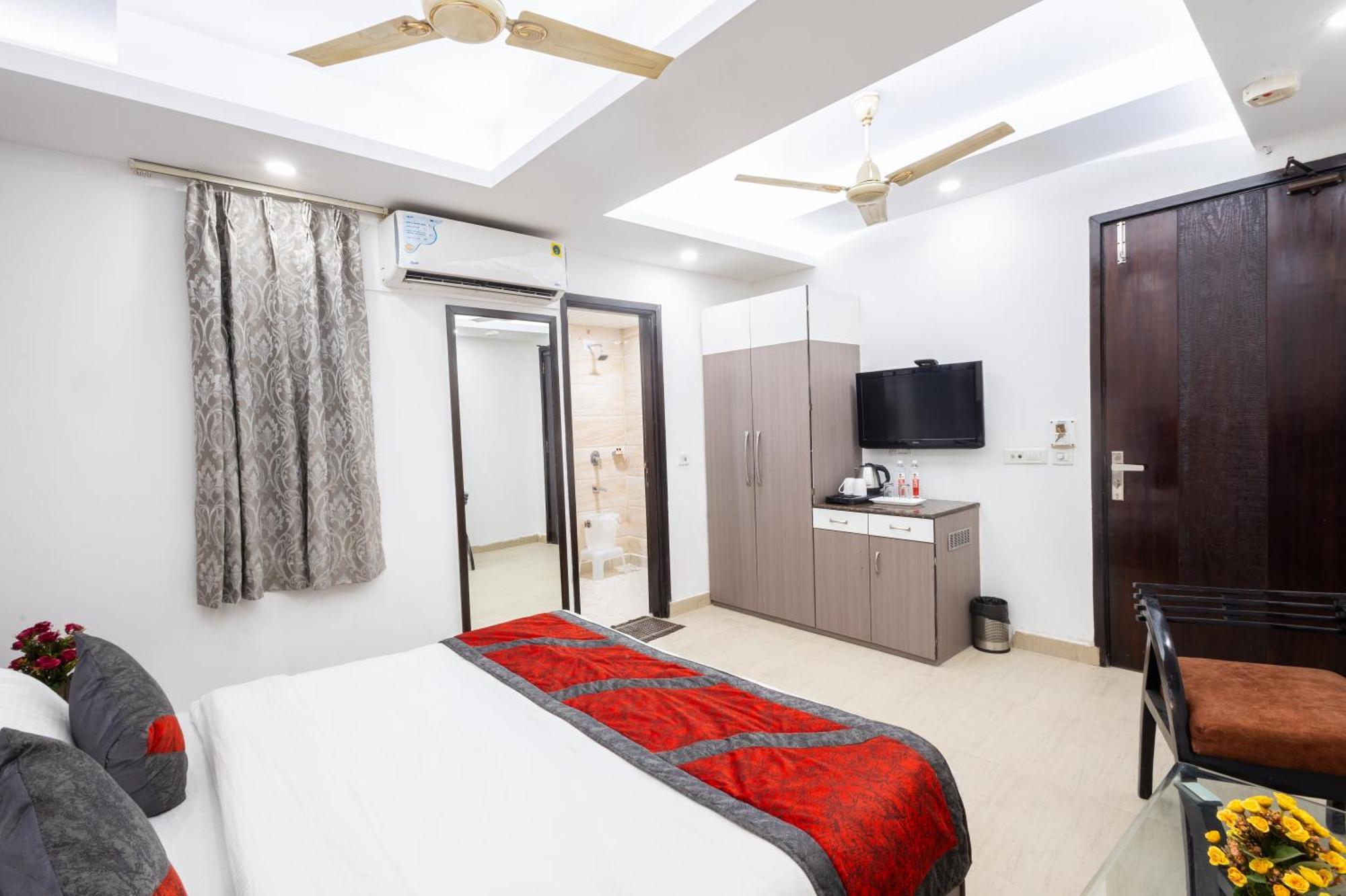 The Gold - Karol Bagh Hotel
