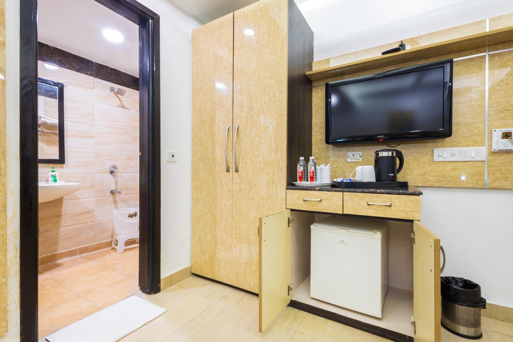 The Gold - Karol Bagh 3*