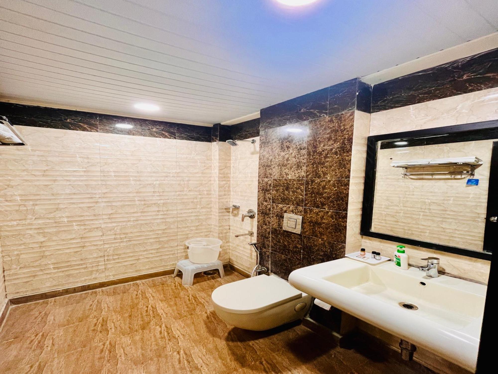The Gold - Karol Bagh Hotel 3*