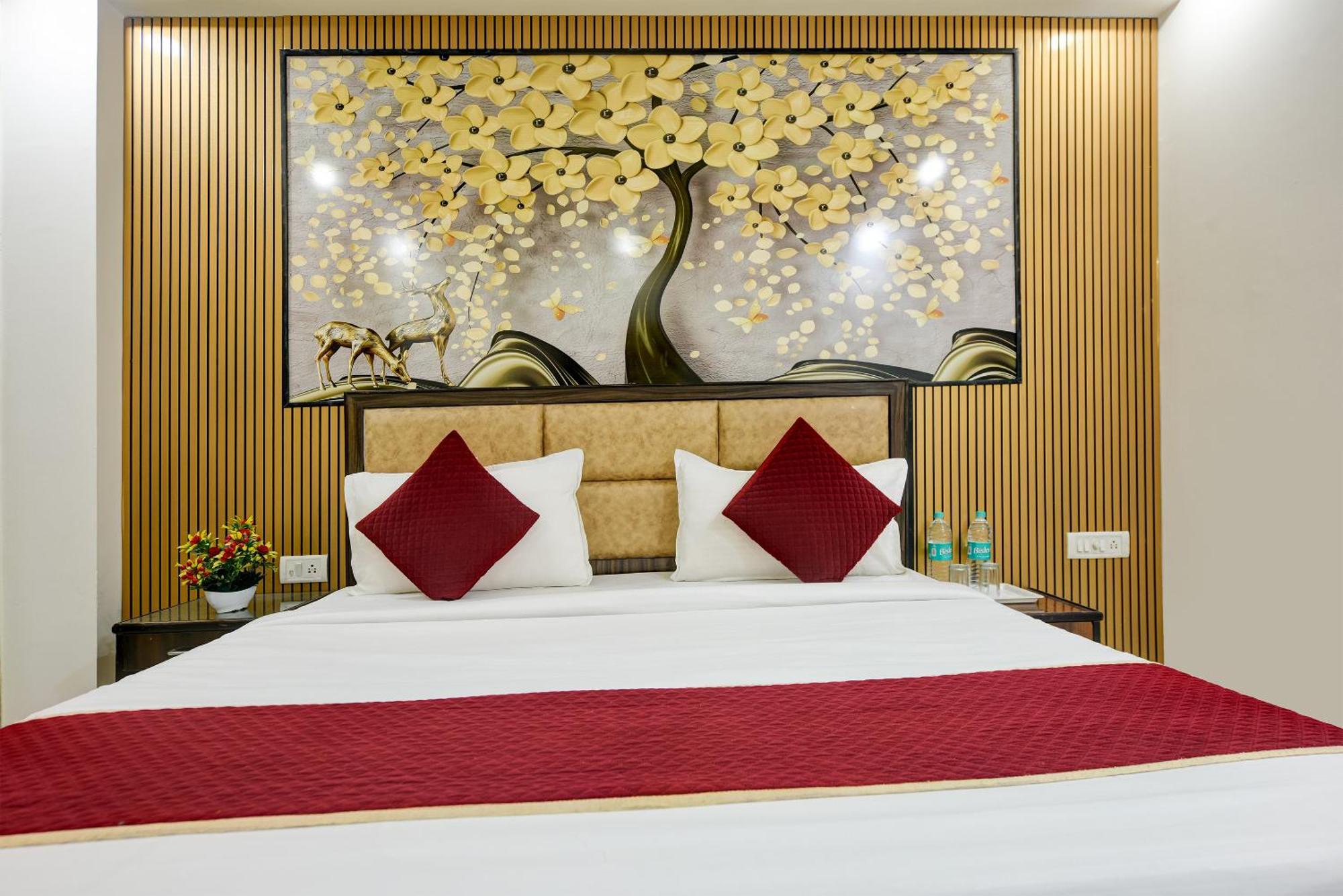 Hotel Lookout Delhi Igi Airport New Delhi