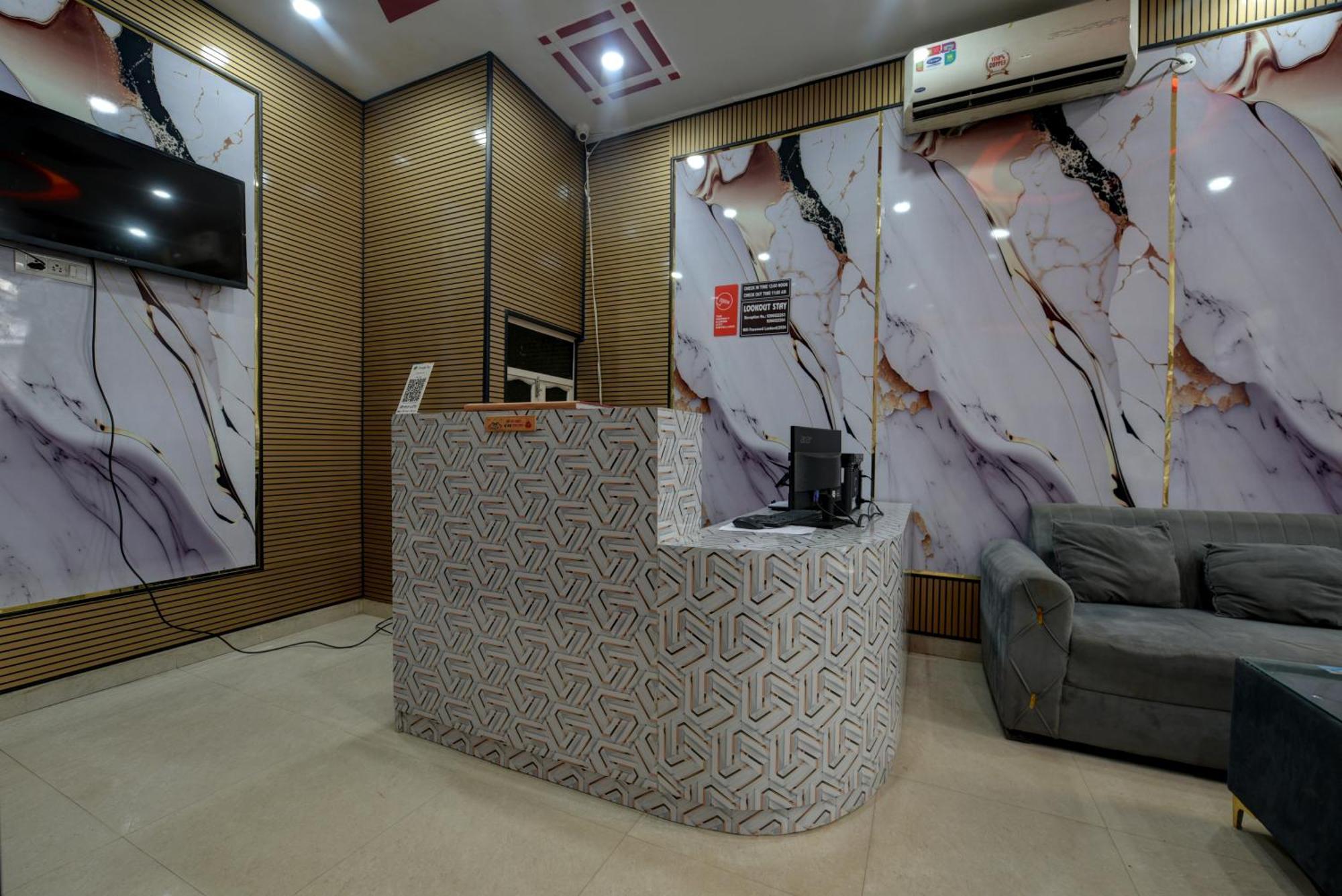 Lookout Delhi Igi Airport Hotel New Delhi