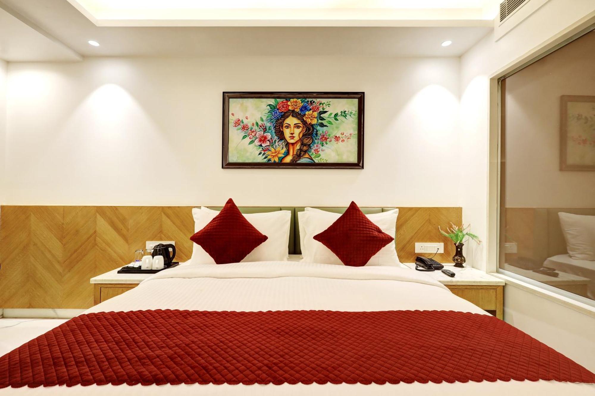 Namaste Hindustan Just A Minute Away From Railway Station And Connaught Place Hotel New Delhi