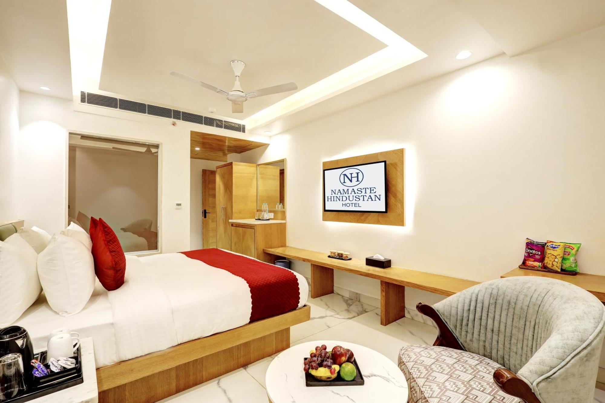 Namaste Hindustan Just A Minute Away From Railway Station And Connaught Place Hotel