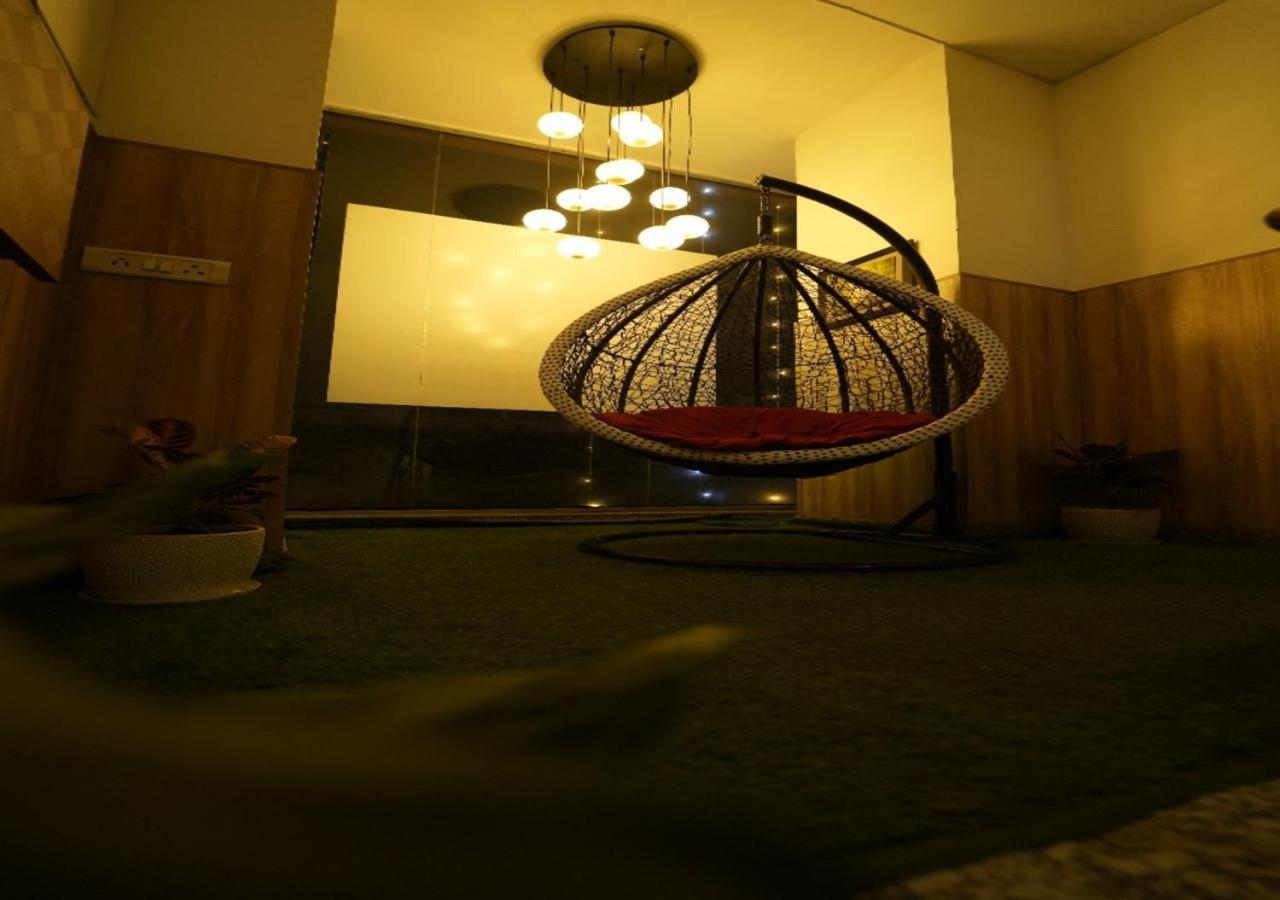 Bed & Breakfast Runway Residency At Pitampura