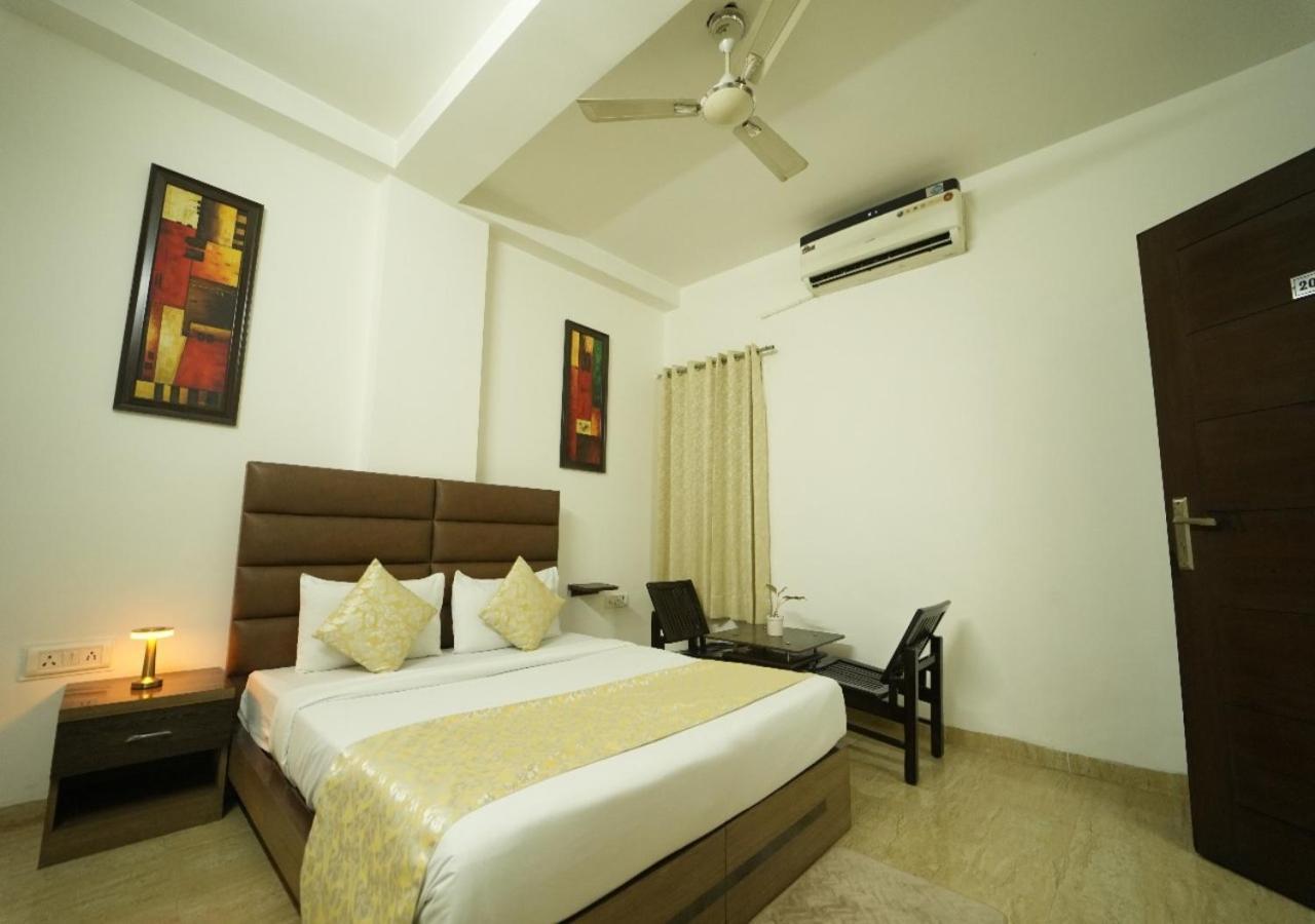 Runway Residency At Pitampura Delhi (National Capital Territory of India)