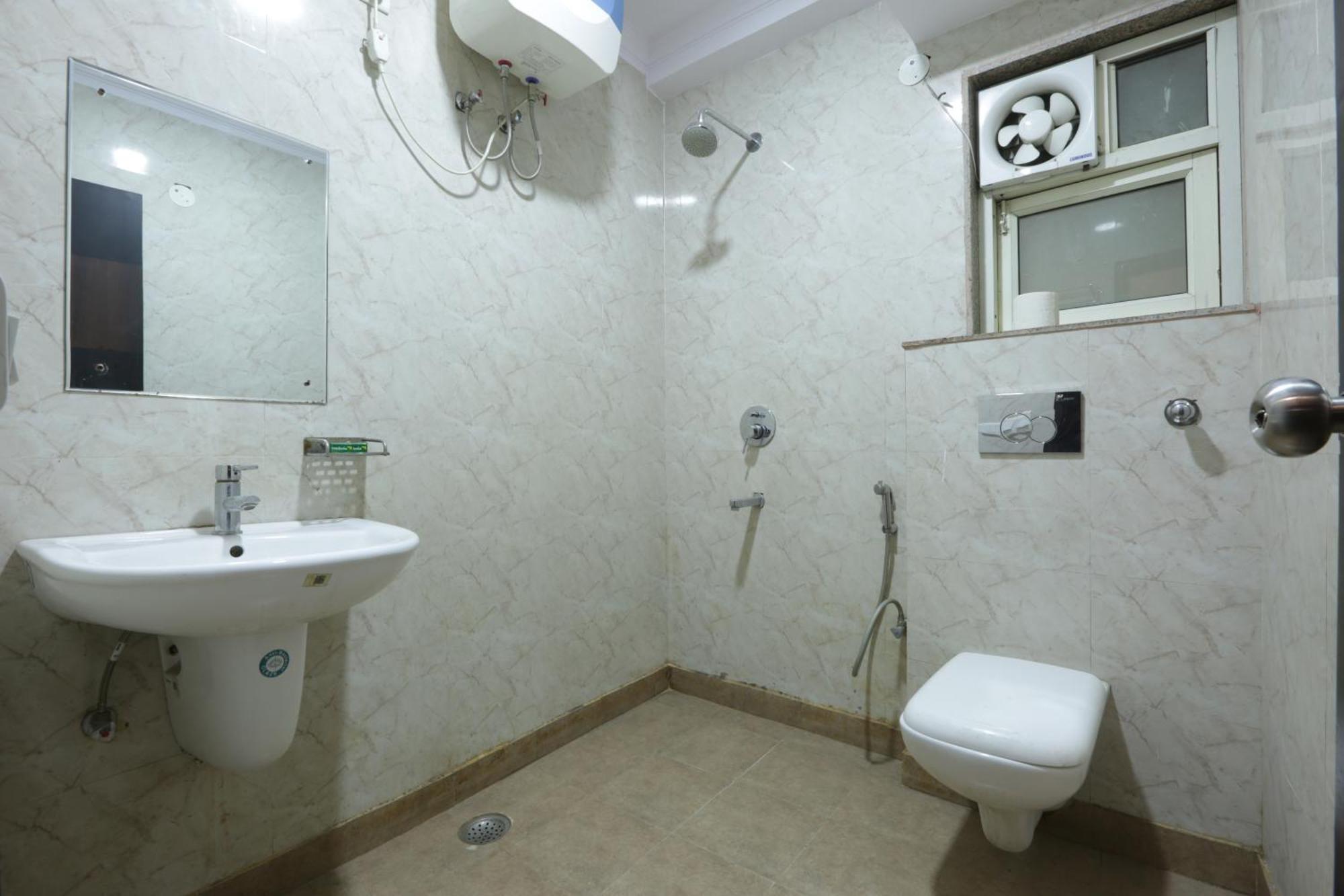 Bed & Breakfast Sky Plaza At Delhi Airport