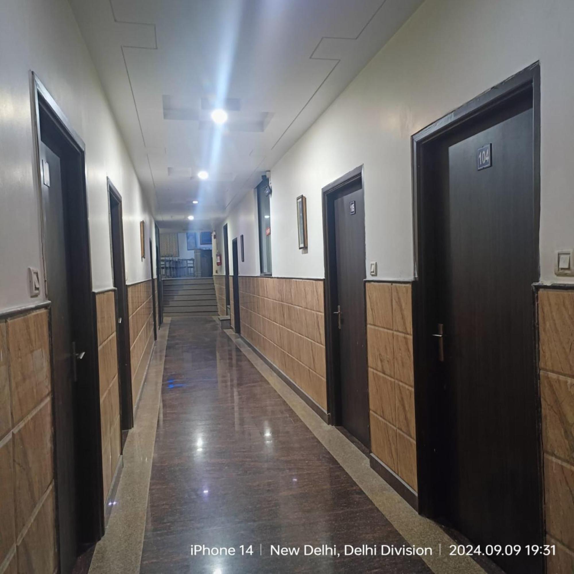 Jet Fox By Aero View Hotel, Delhi Airport Nova Deli