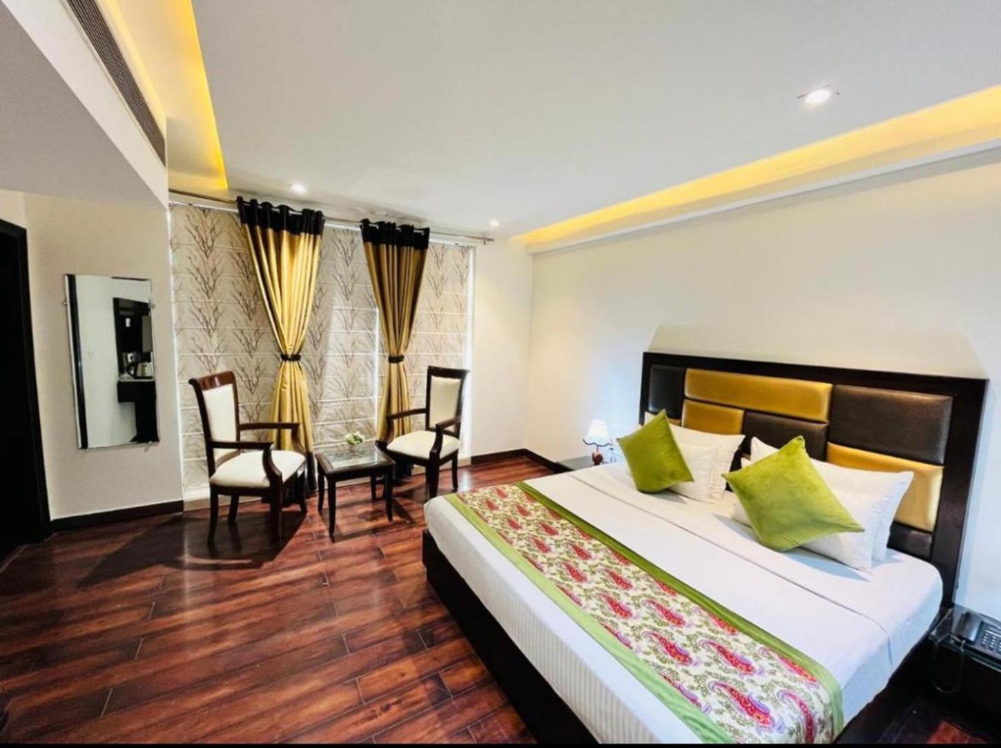 Hotel Anutham At Saket