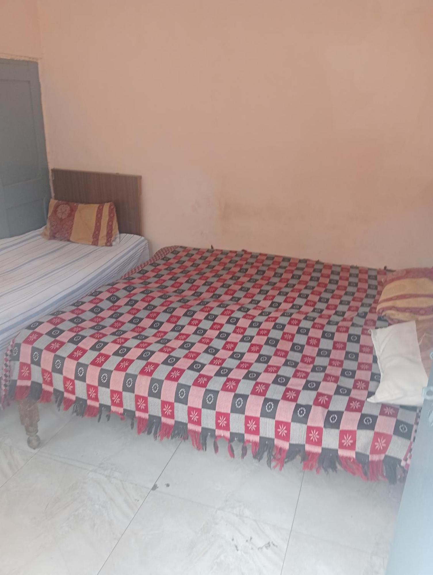Ever Travel & Pg New Delhi