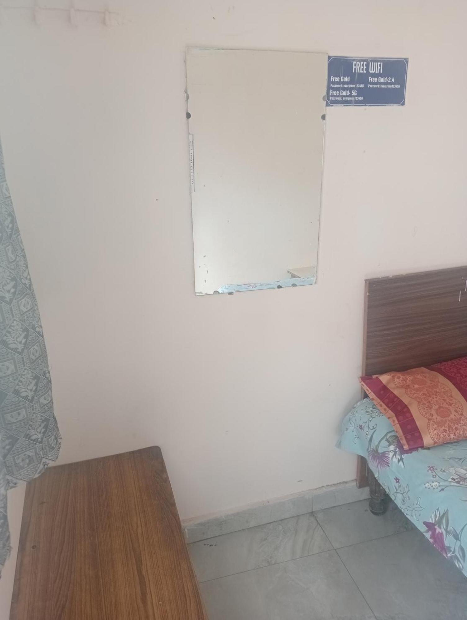 Guest house Ever Travel & Pg