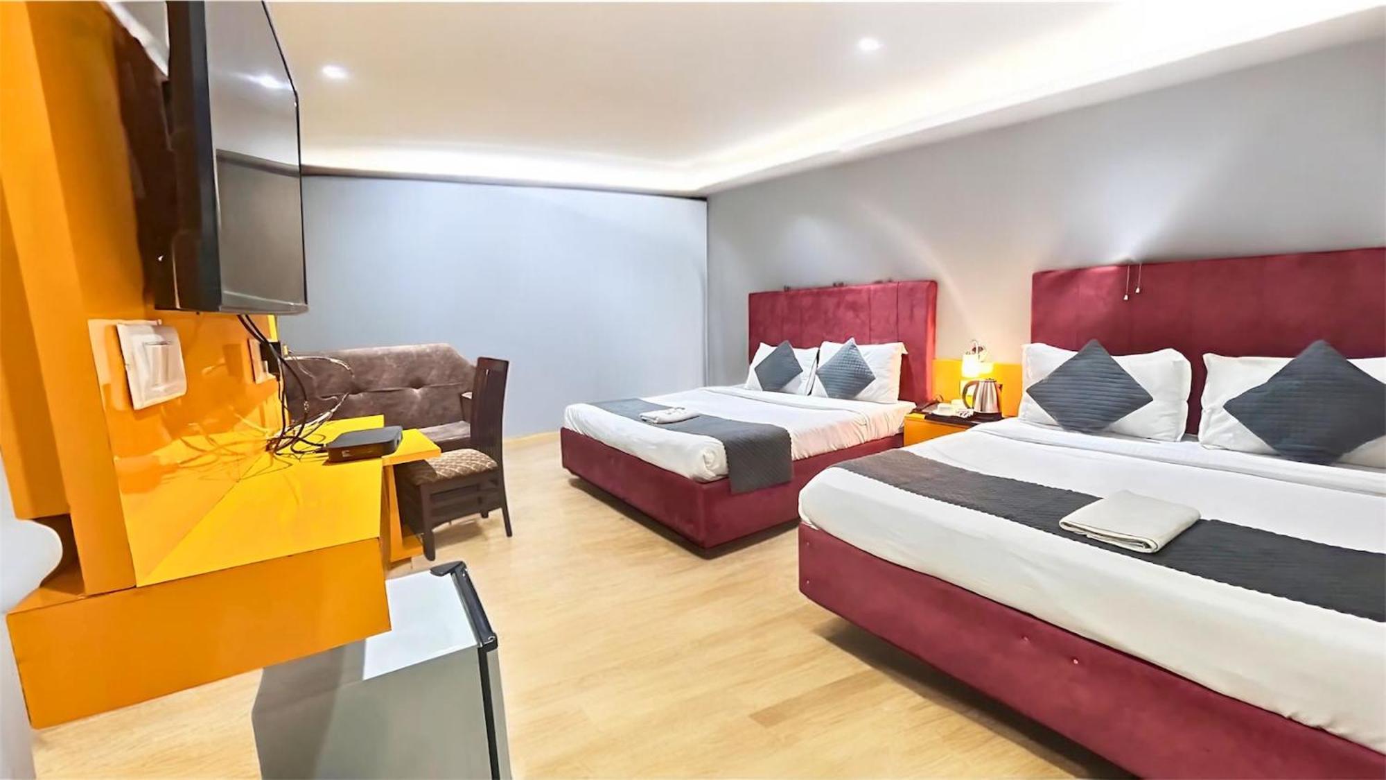Kelvish Hotel-delhi Igi Airport Hotel 4*