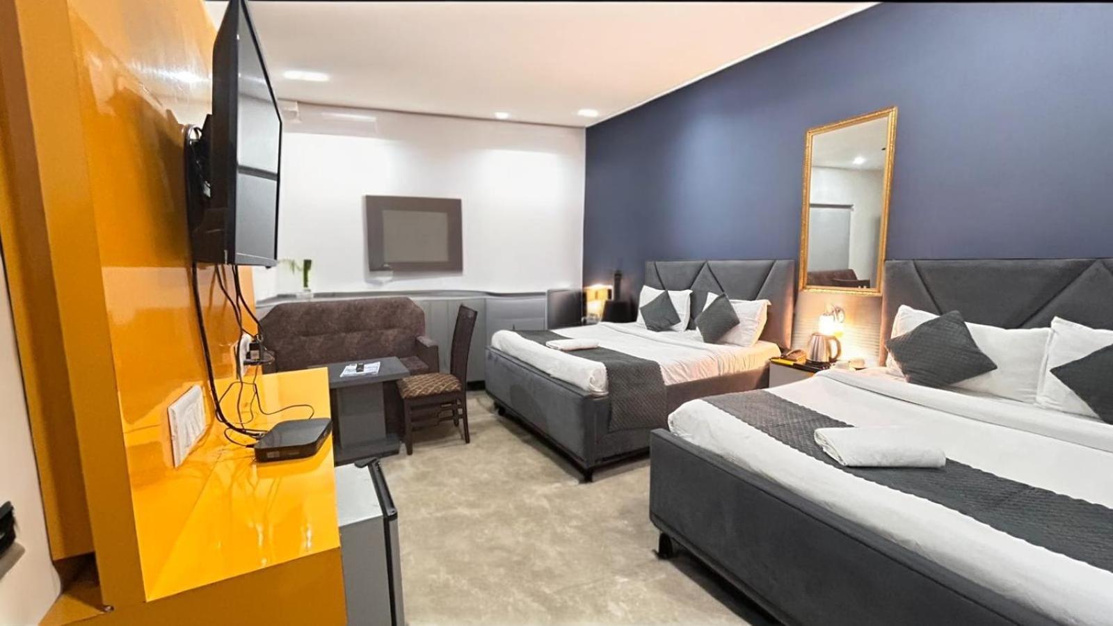 Kelvish Hotel-delhi Igi Airport Hotel New Delhi