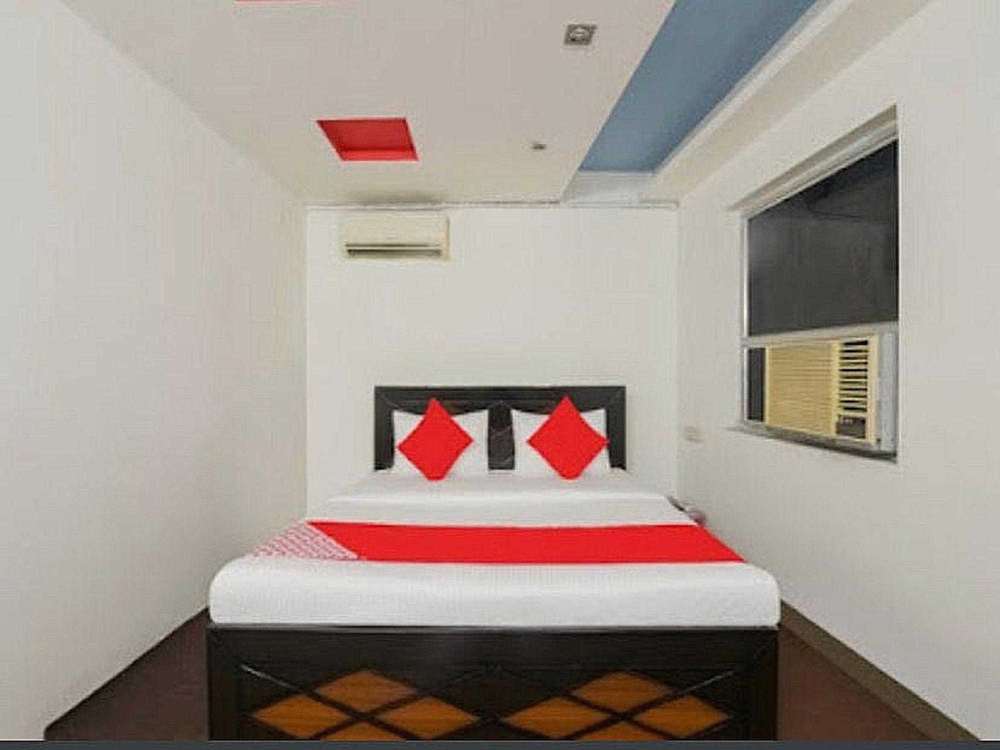 Hotel O Silver Stone 3*