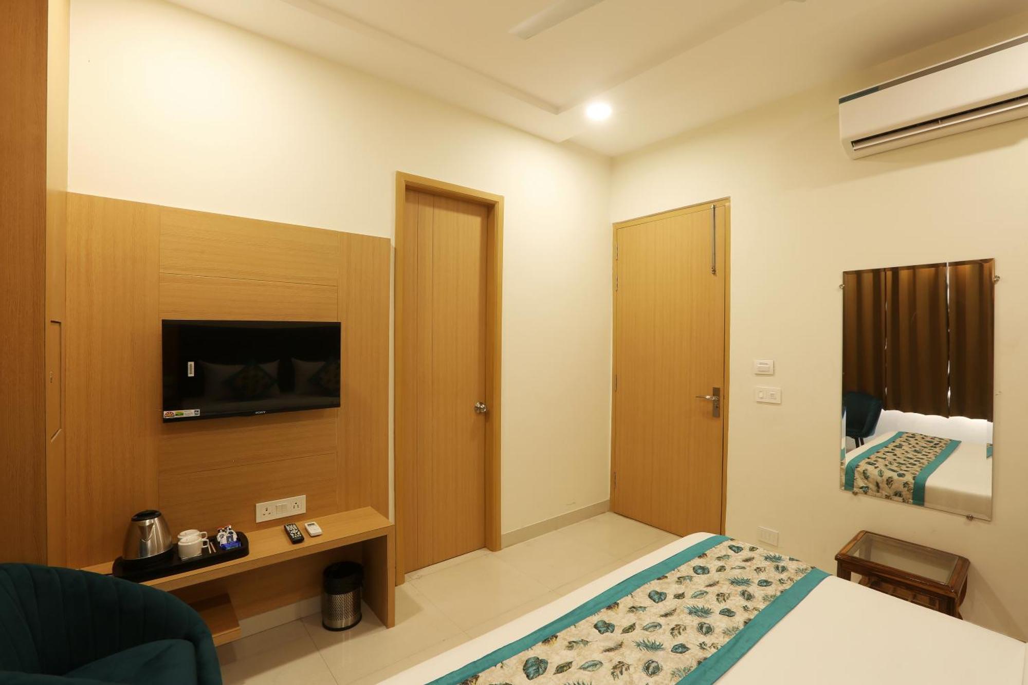 Hotel Prithvi Palace Igi Airport Delhi