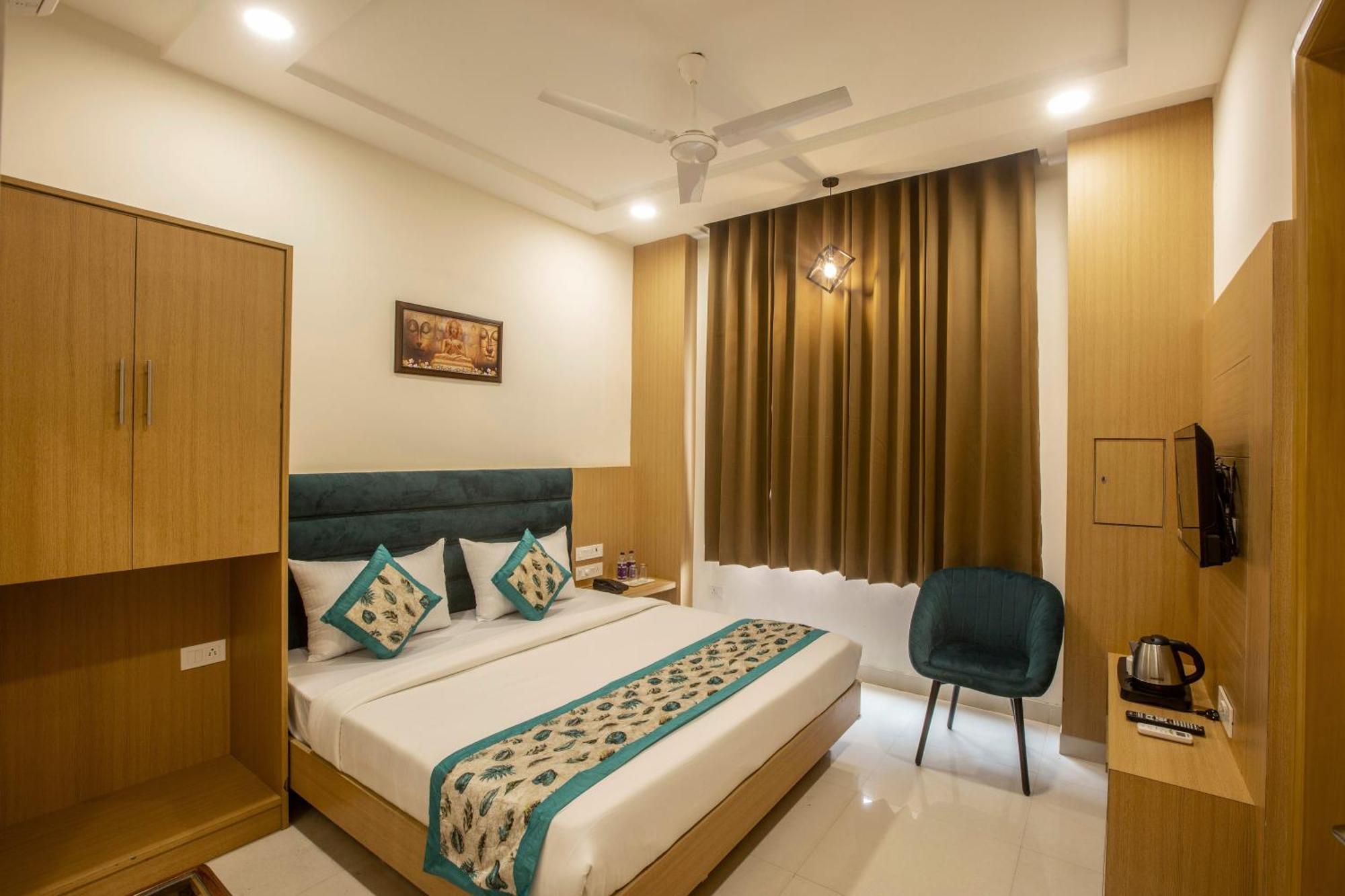 Prithvi Palace Igi Airport Delhi Hotel