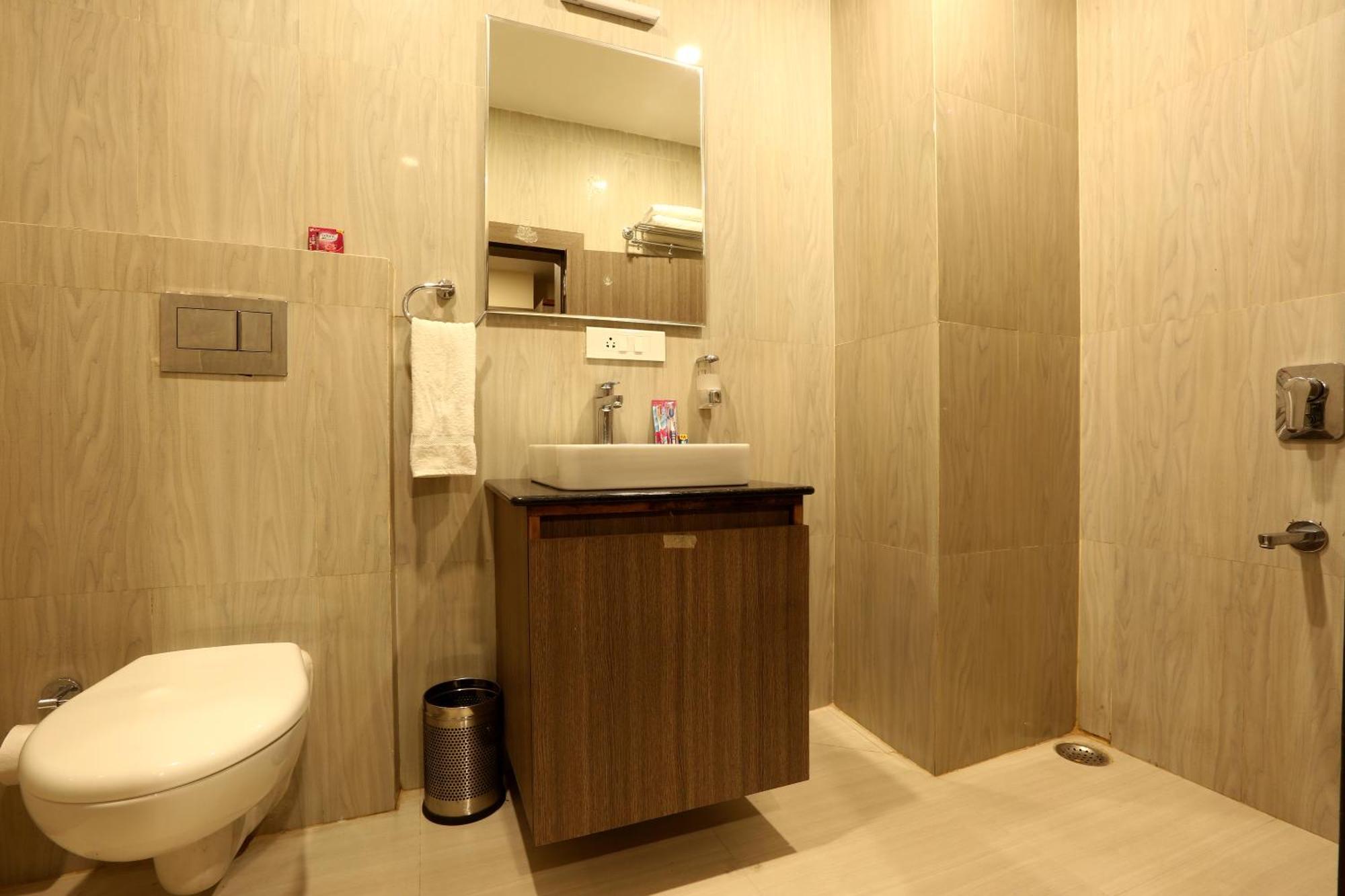 Prithvi Palace Igi Airport Delhi 4* New Delhi