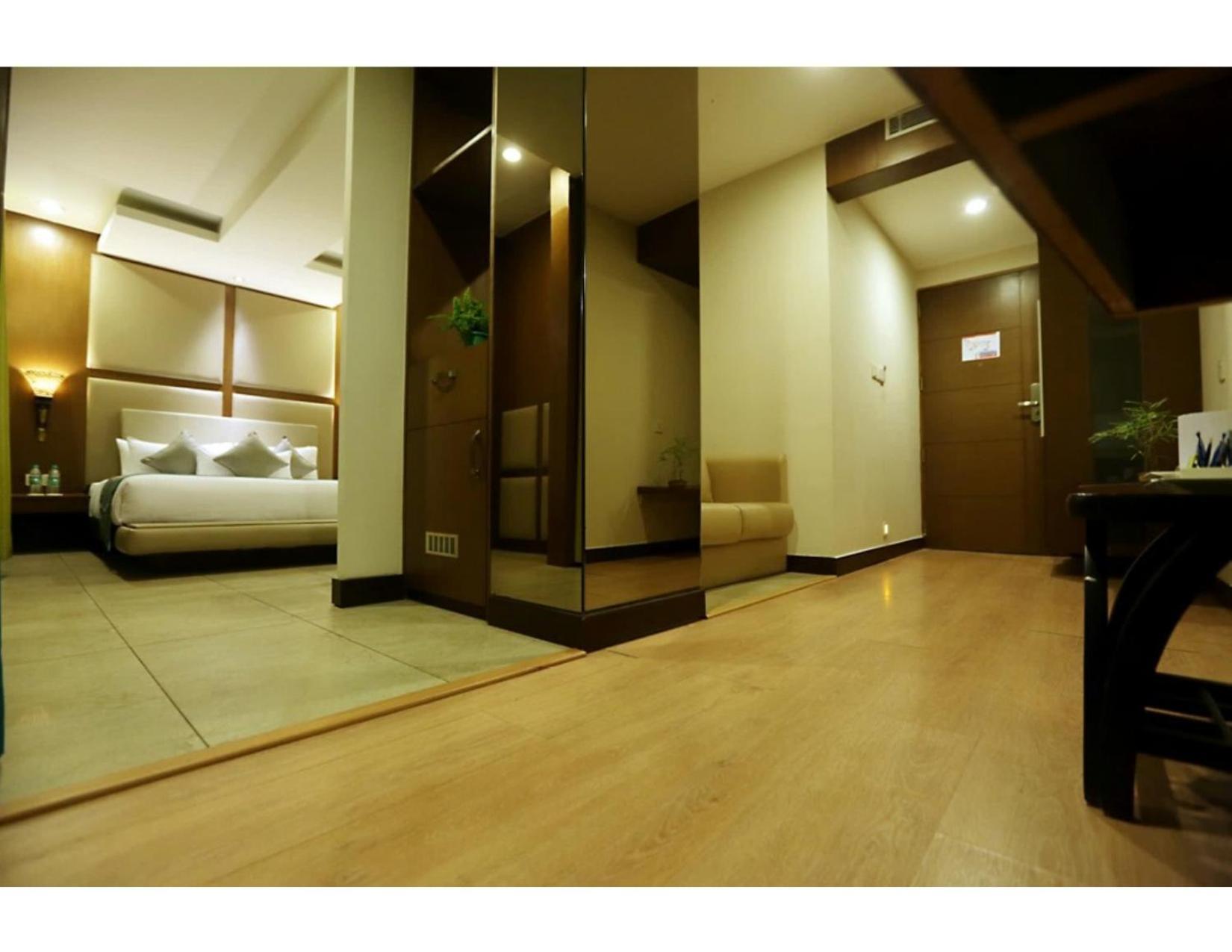 Hotel Luxury Near Igi Airport Nova Deli