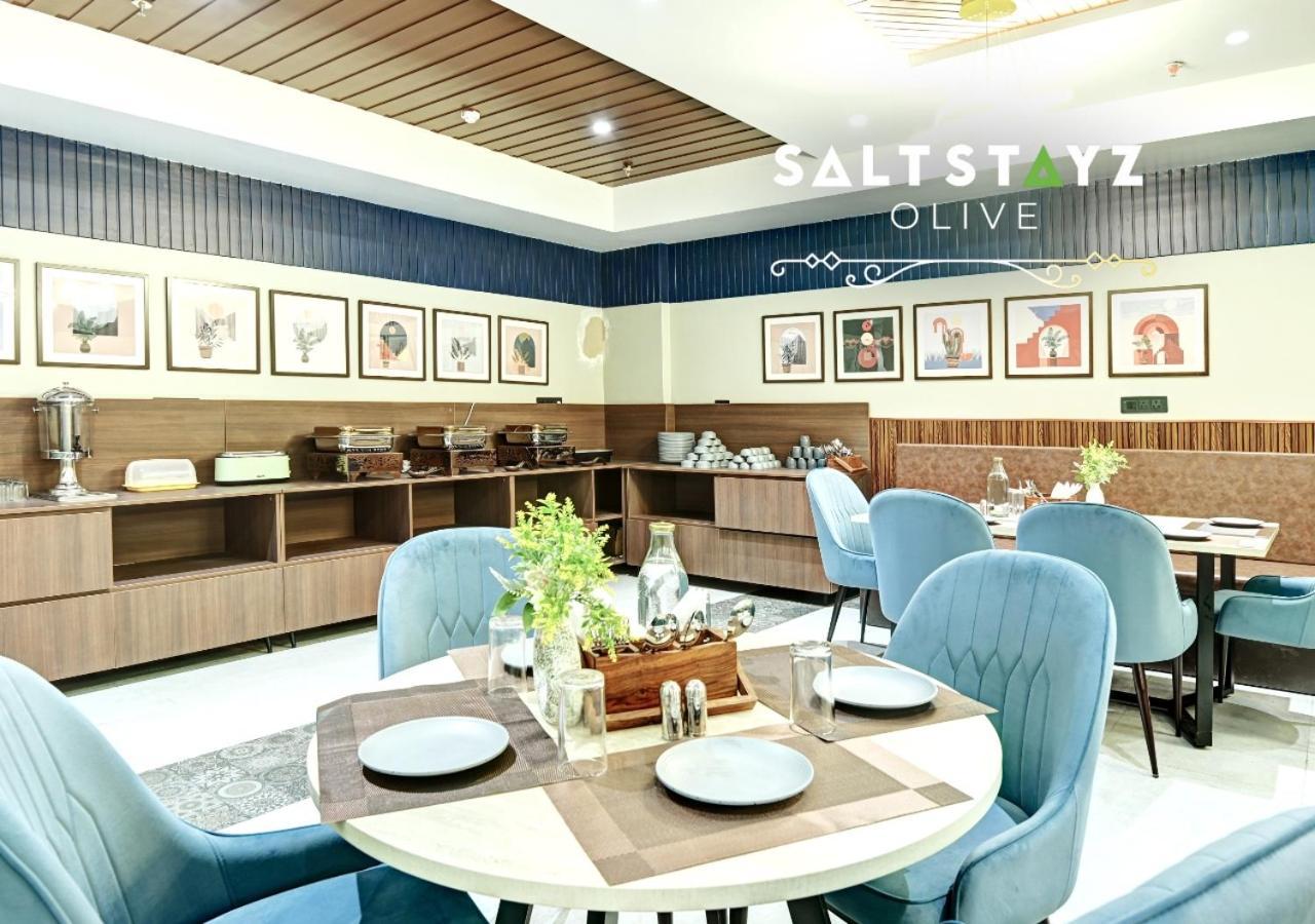 Saltstayz Select - Pitampura Hotel 4*