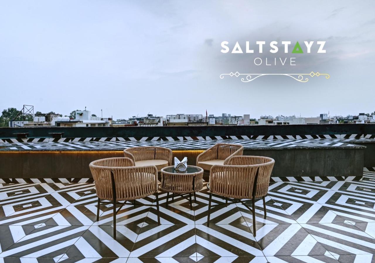 Saltstayz Select - Pitampura 4*