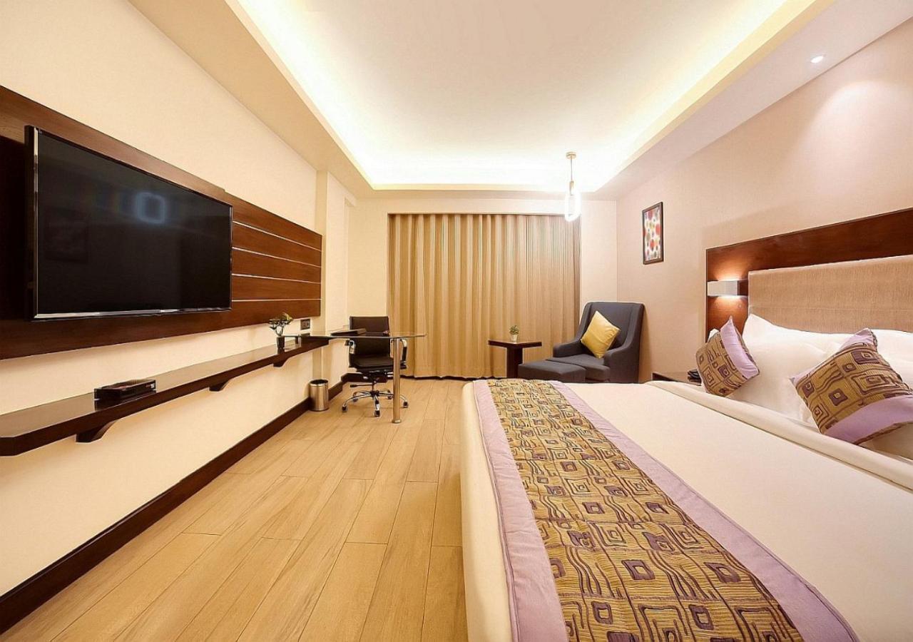 Belwood Near Delhi Airport 4*