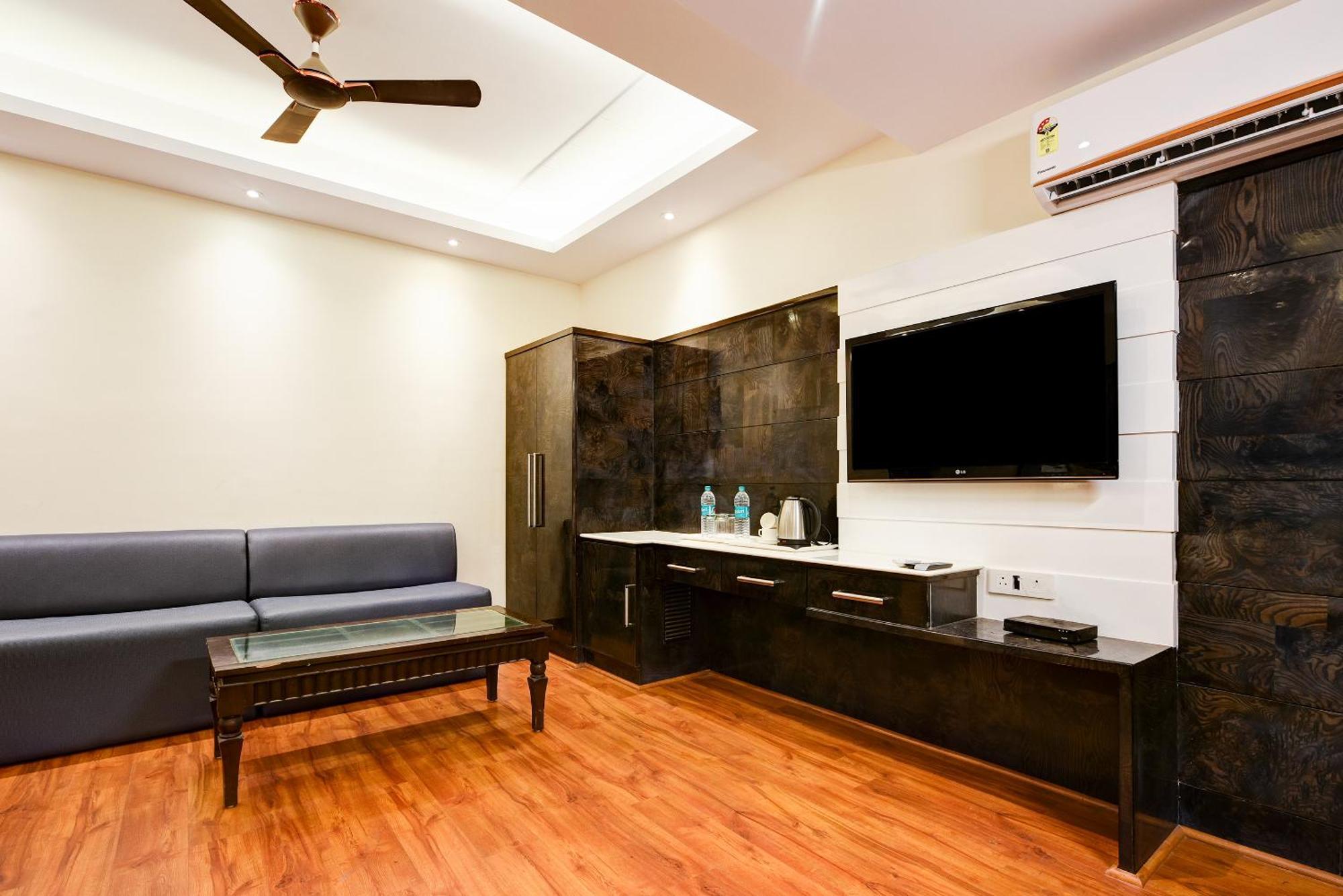 Guest house Geet Deluxe New Delhi