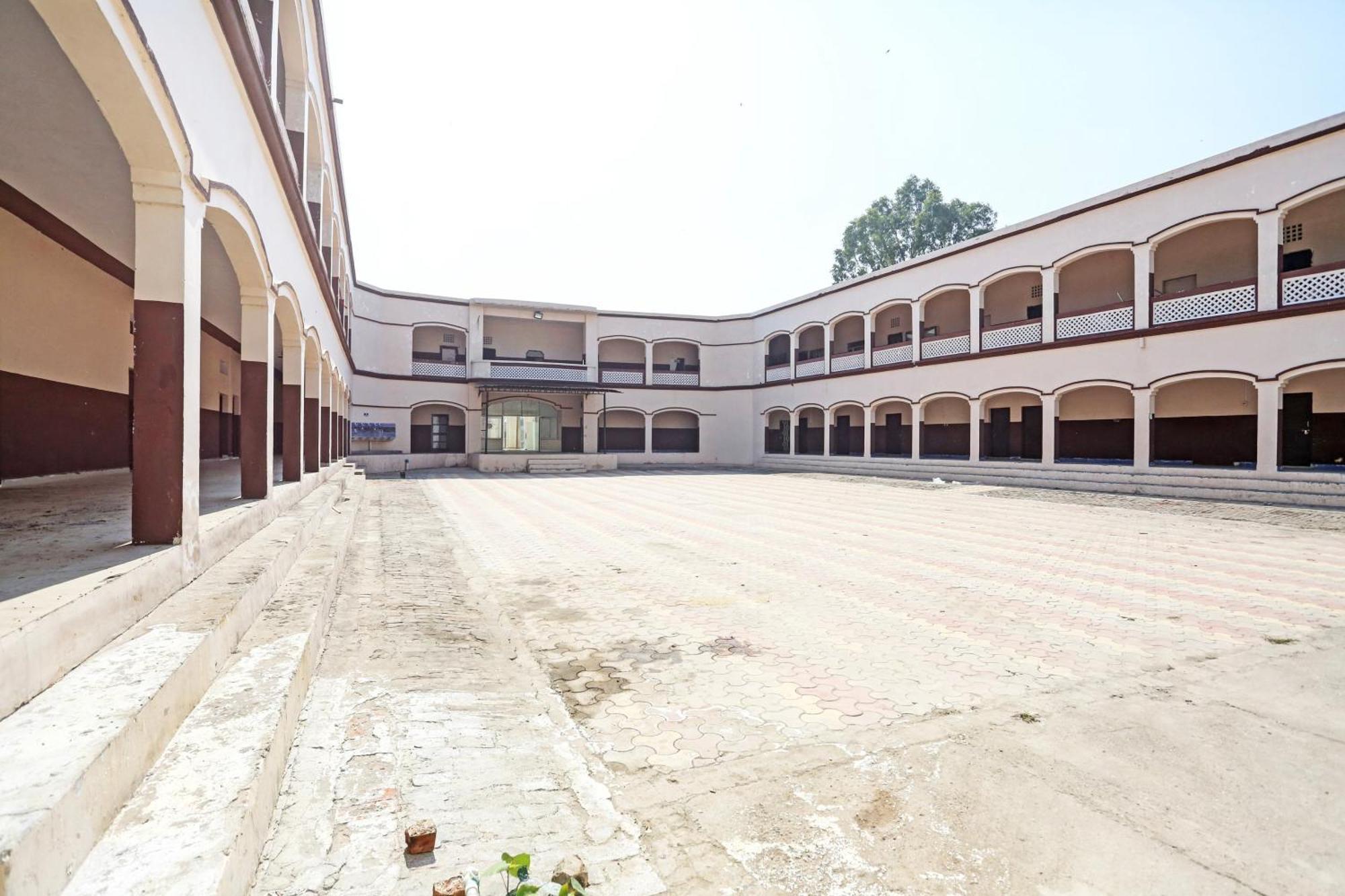 O Murliwala Wedding Palace And Hotel 3*